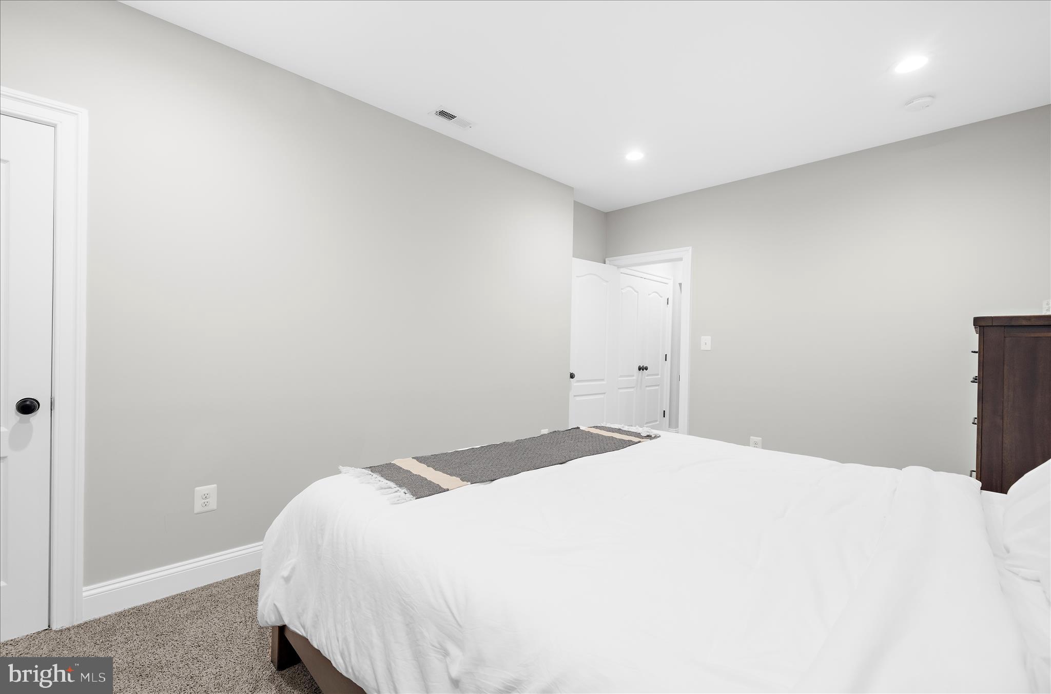 GREENSPRING AT COMPASS POINTE - Residential