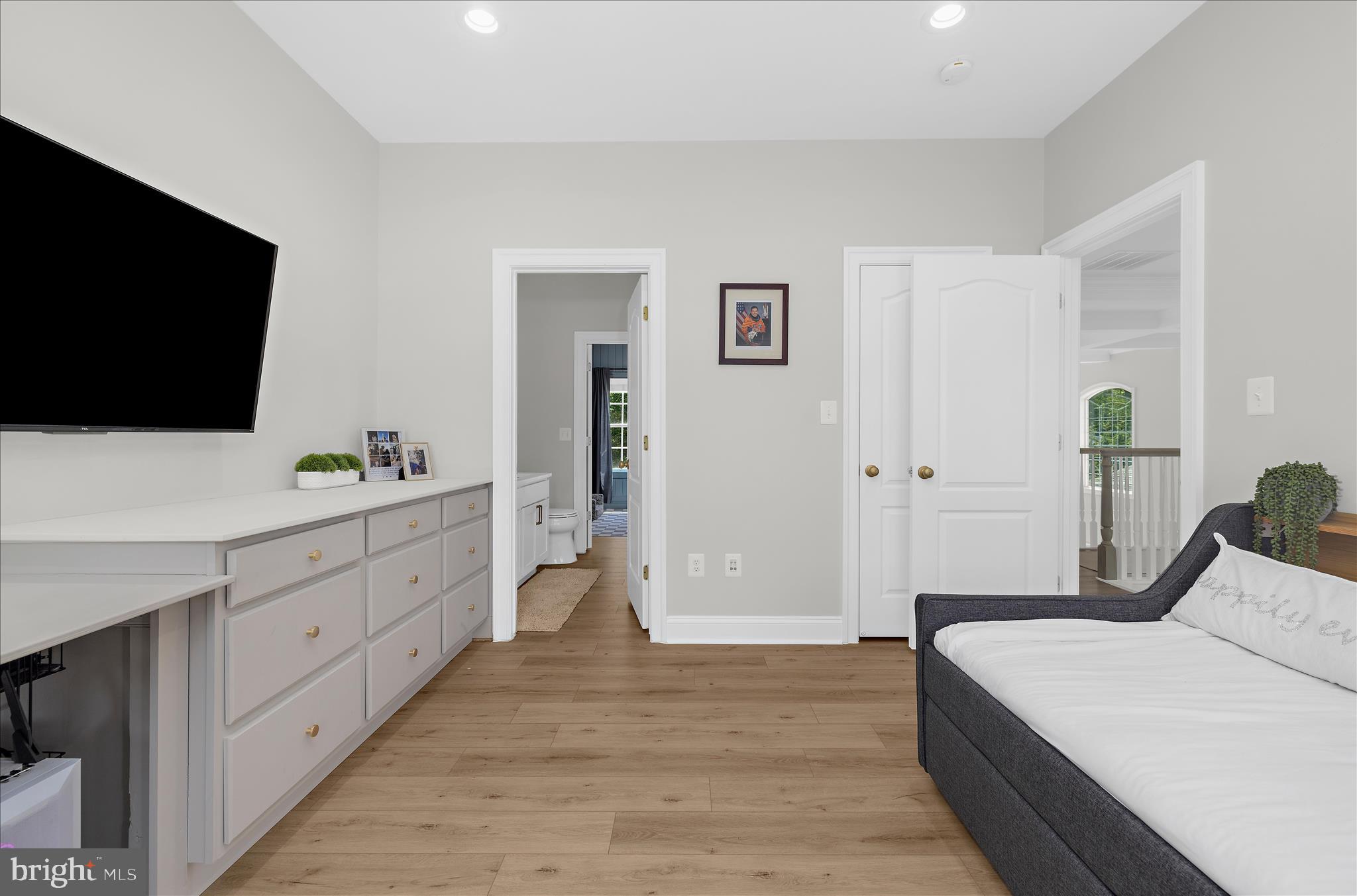 GREENSPRING AT COMPASS POINTE - Residential