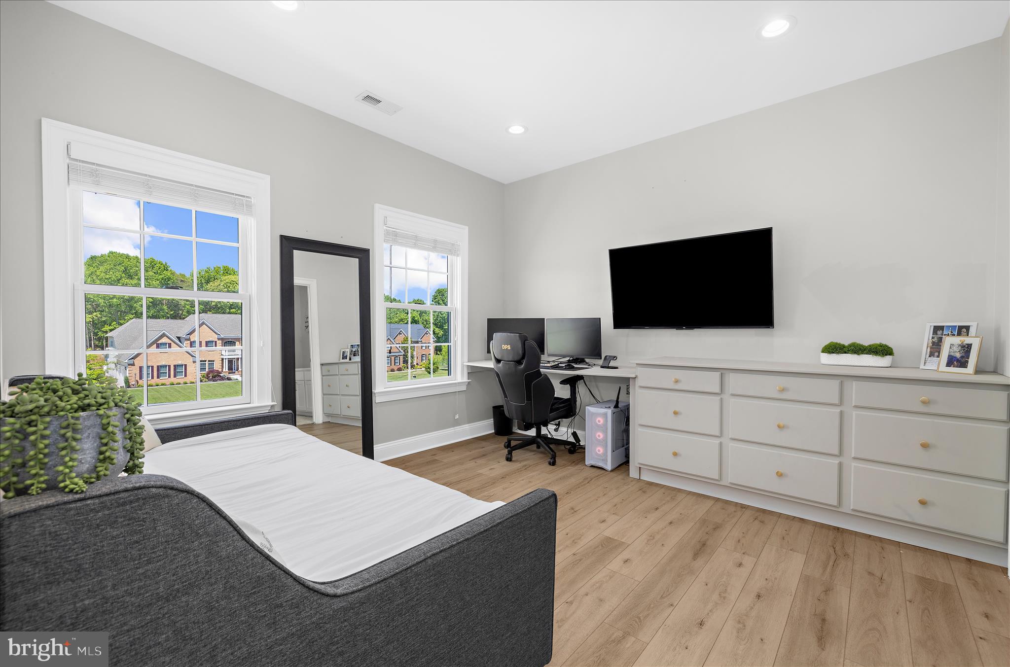 GREENSPRING AT COMPASS POINTE - Residential