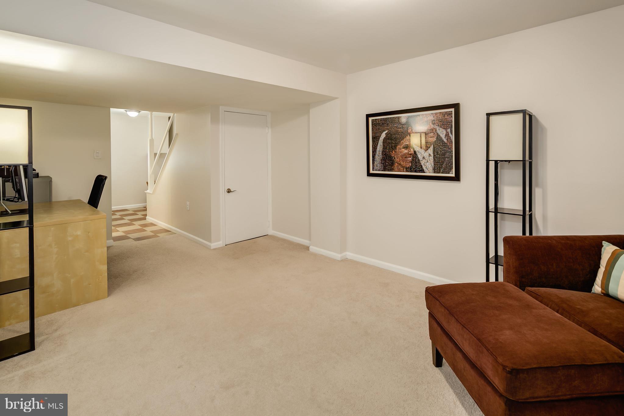 LAKEPOINTE - Residential