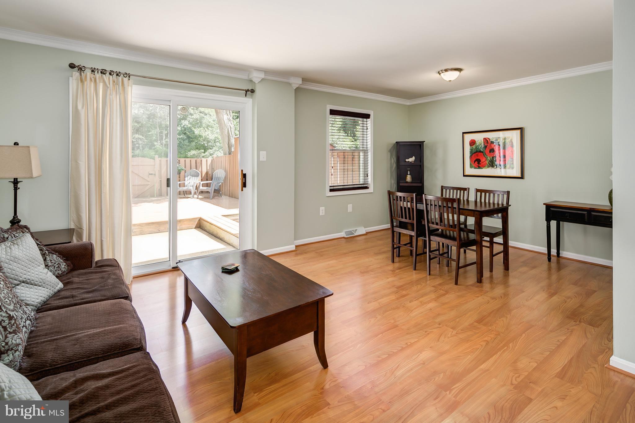 LAKEPOINTE - Residential