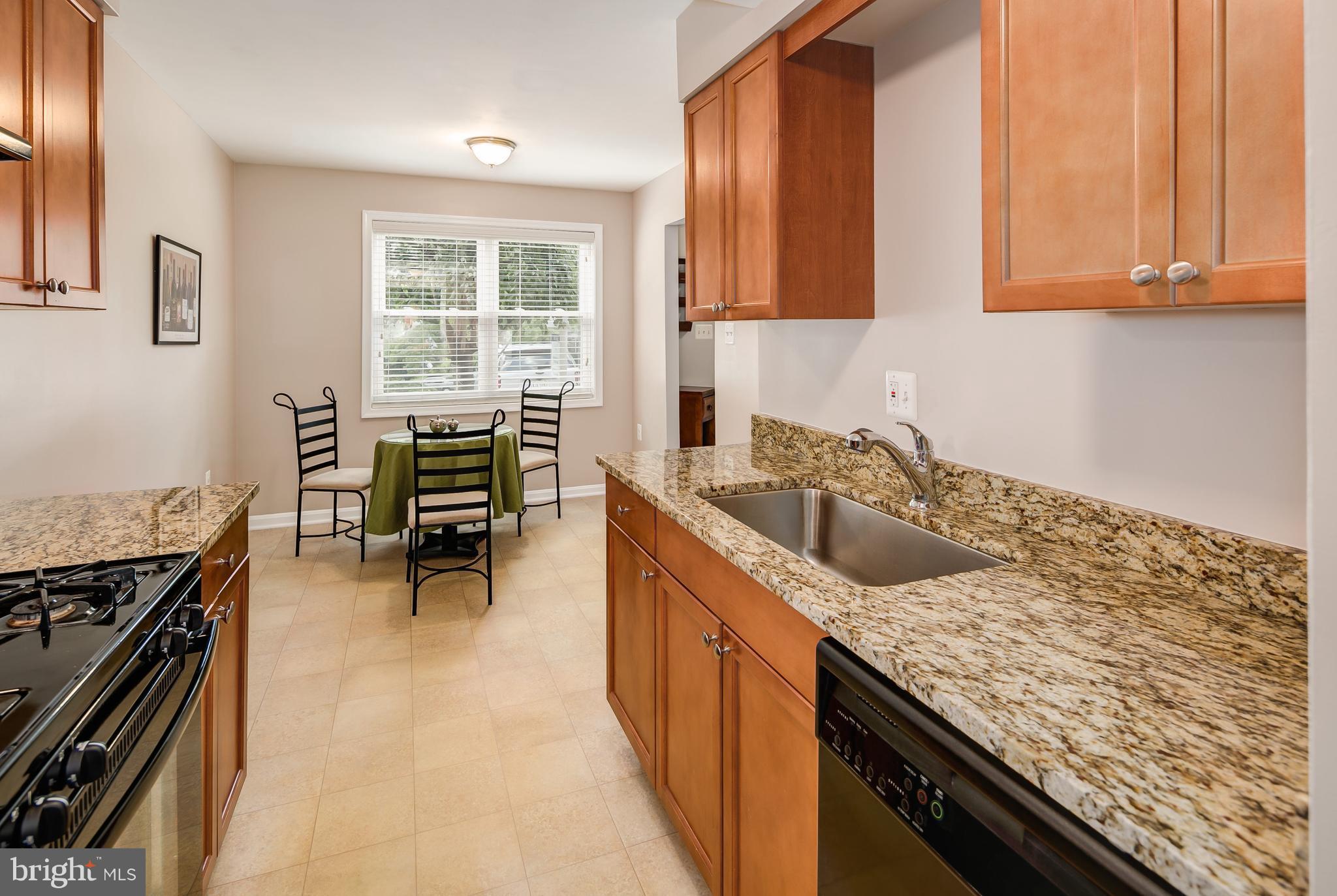 LAKEPOINTE - Residential