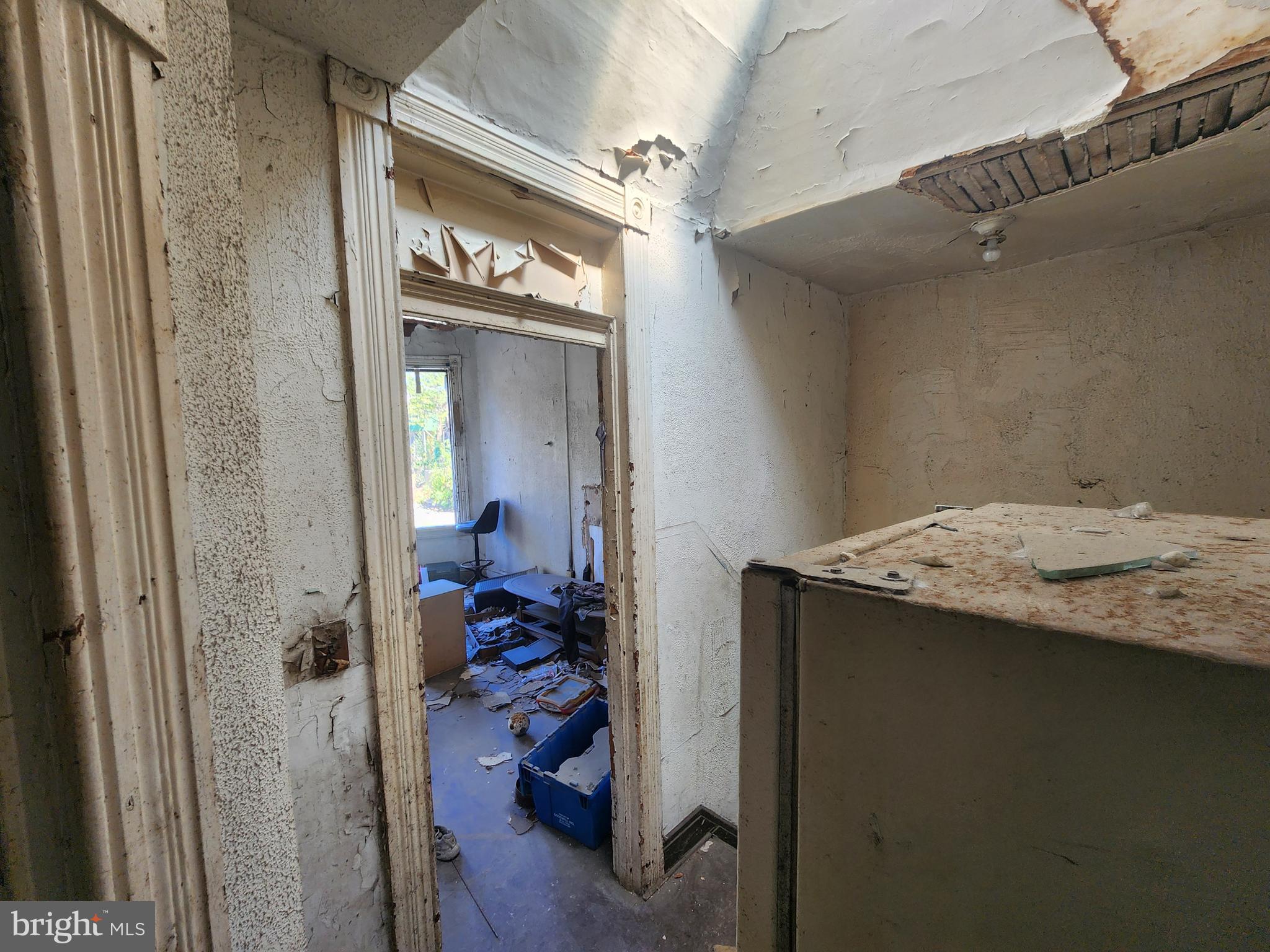 SANDTOWN-WINCHESTER - Residential