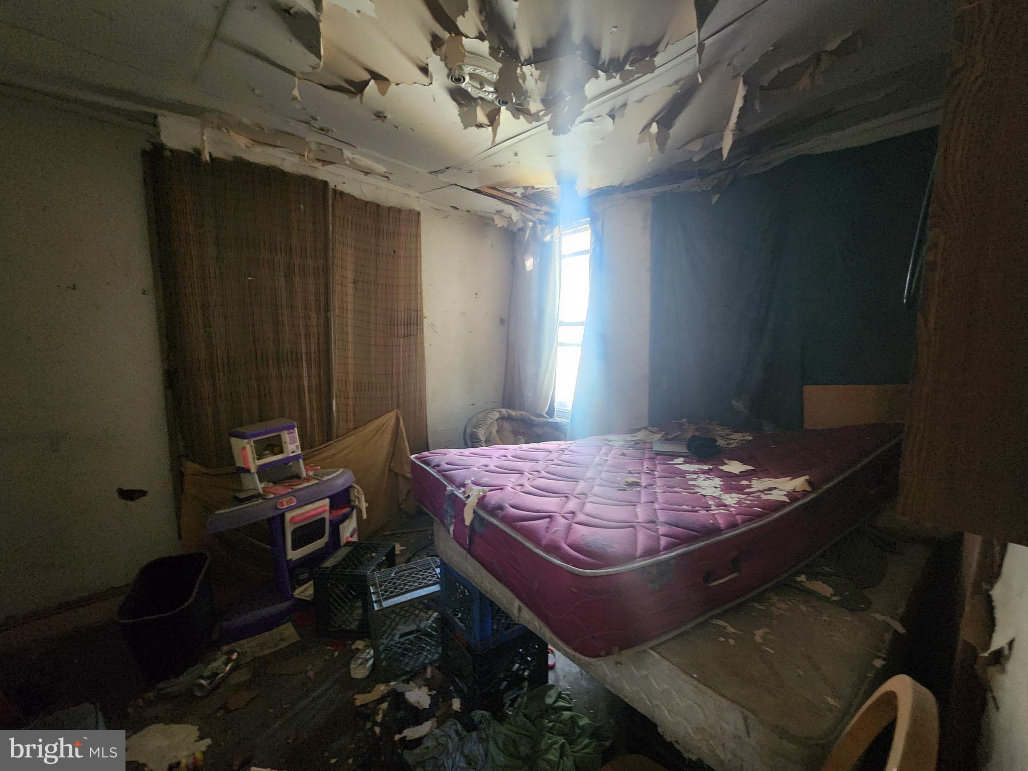 SANDTOWN-WINCHESTER - Residential