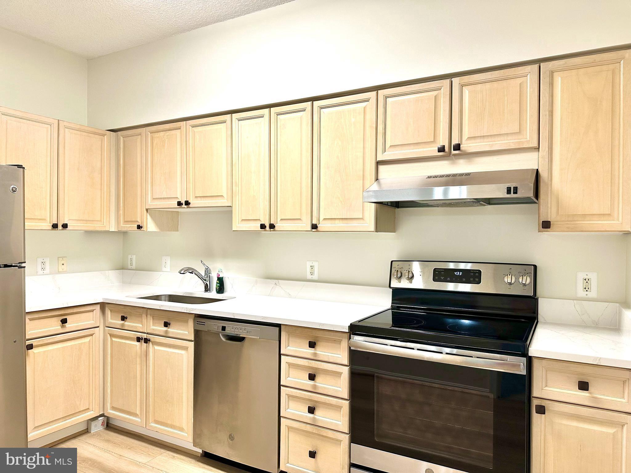 LEISURE WORLD - Residential Lease