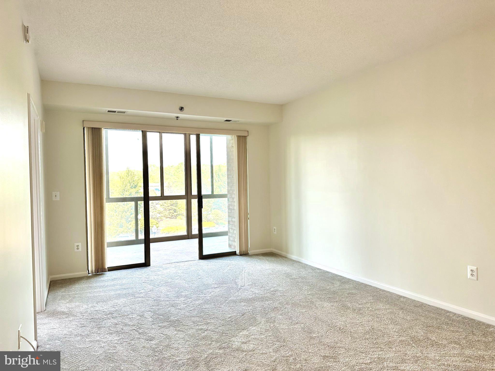 LEISURE WORLD - Residential Lease