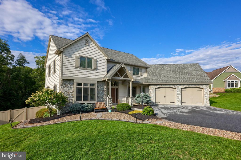 Photo of 5 SNYDER HILL RD, LITITZ, PA 17543 (MLS # PALA2034614)