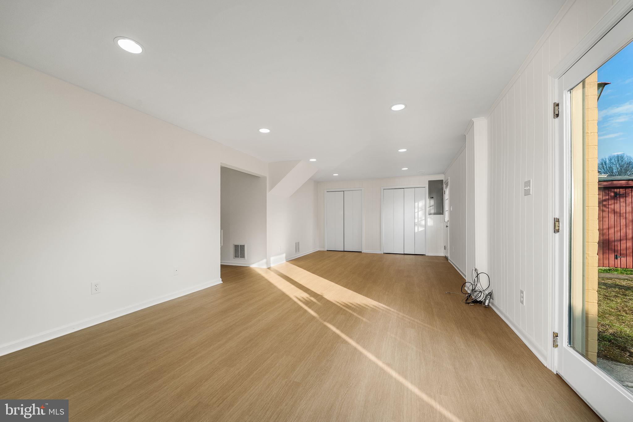 CHARLESTOWN - Residential