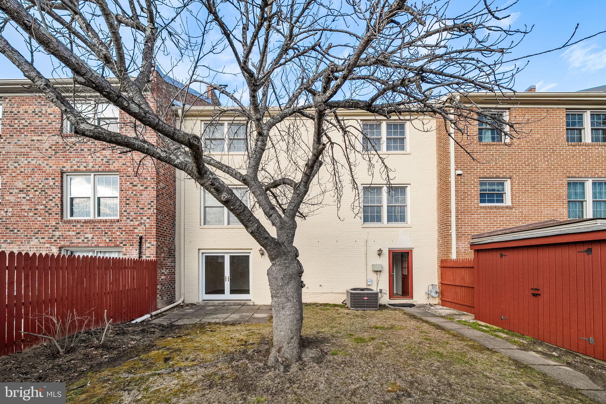 CHARLESTOWN - Residential