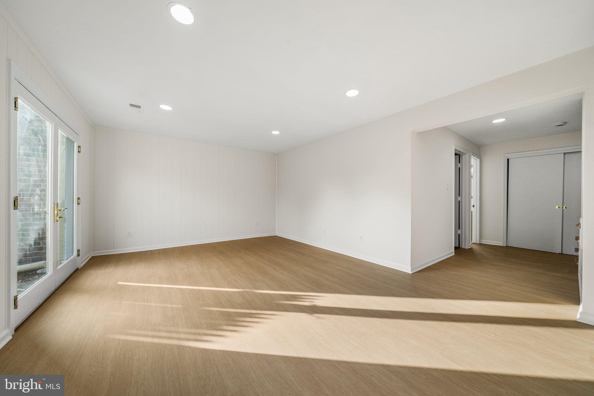 CHARLESTOWN - Residential