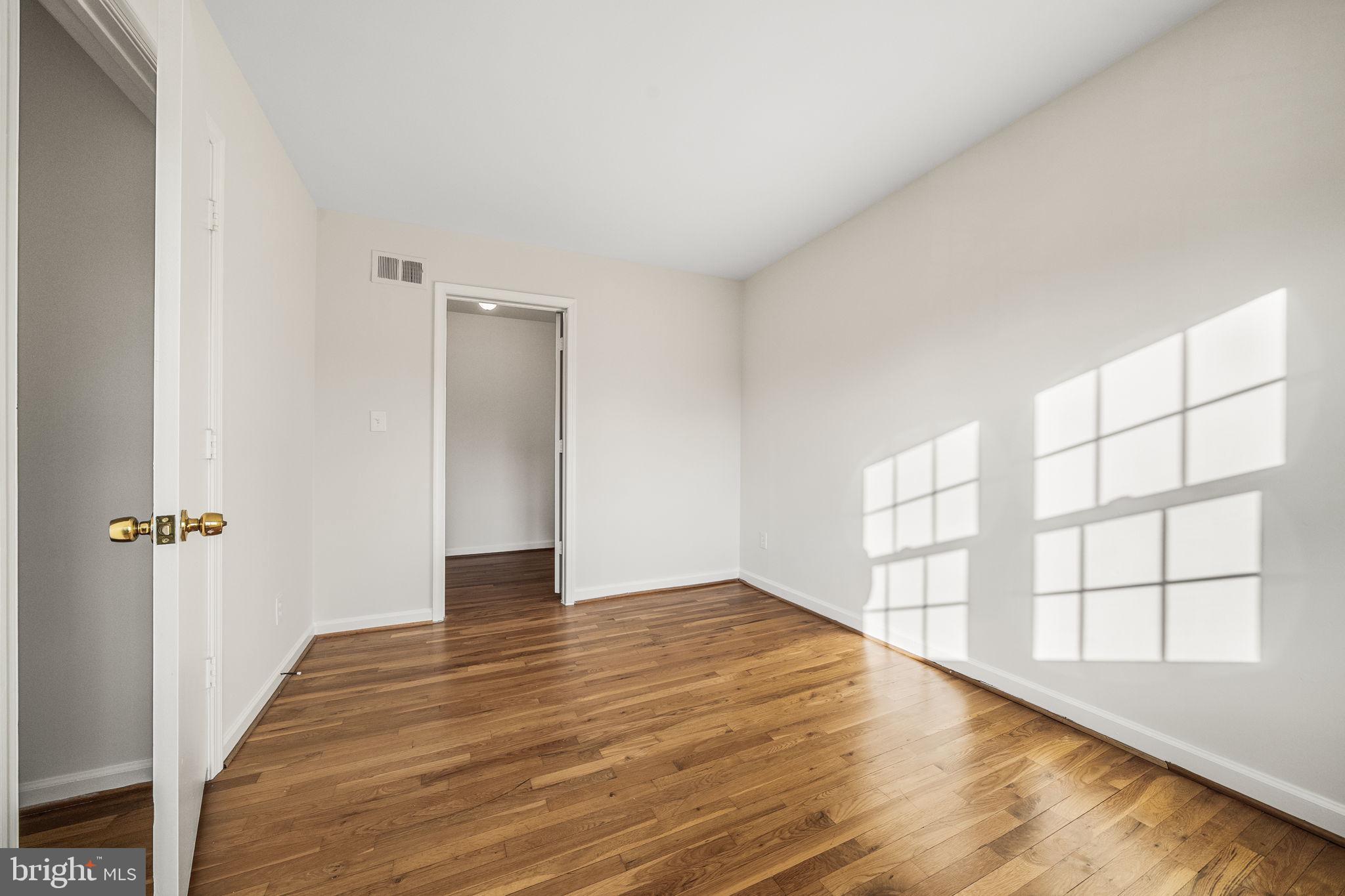 CHARLESTOWN - Residential