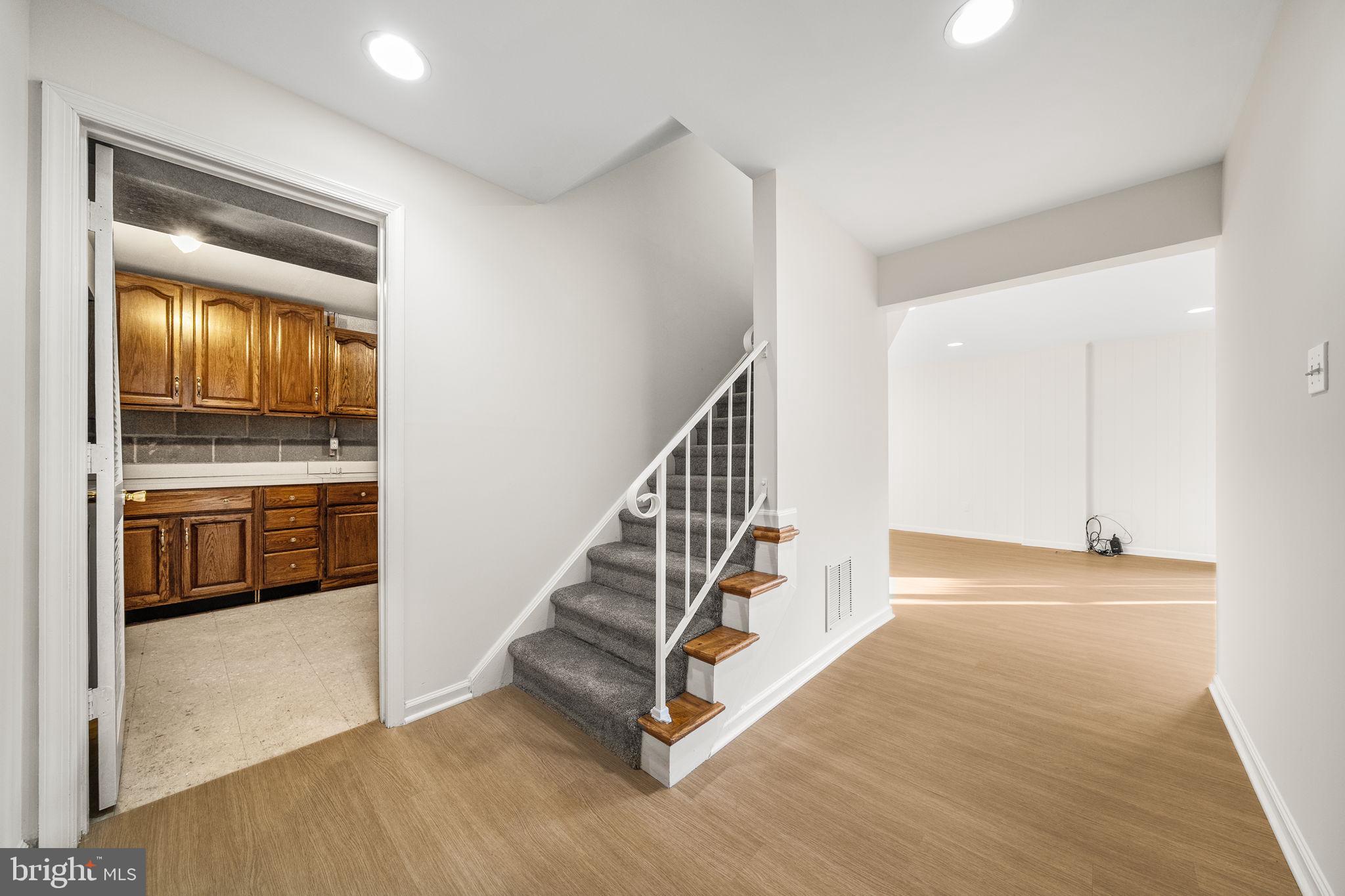 CHARLESTOWN - Residential