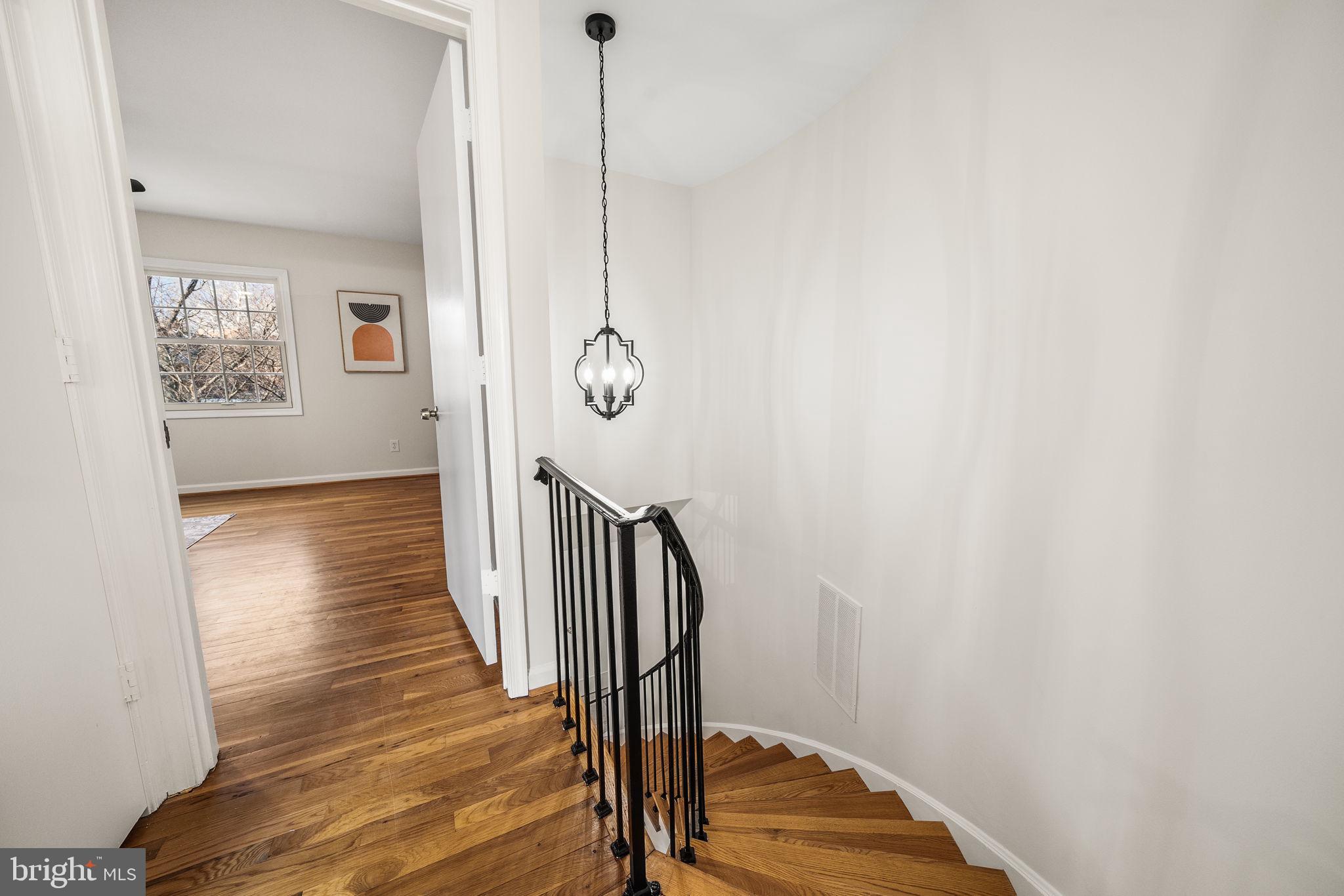 CHARLESTOWN - Residential