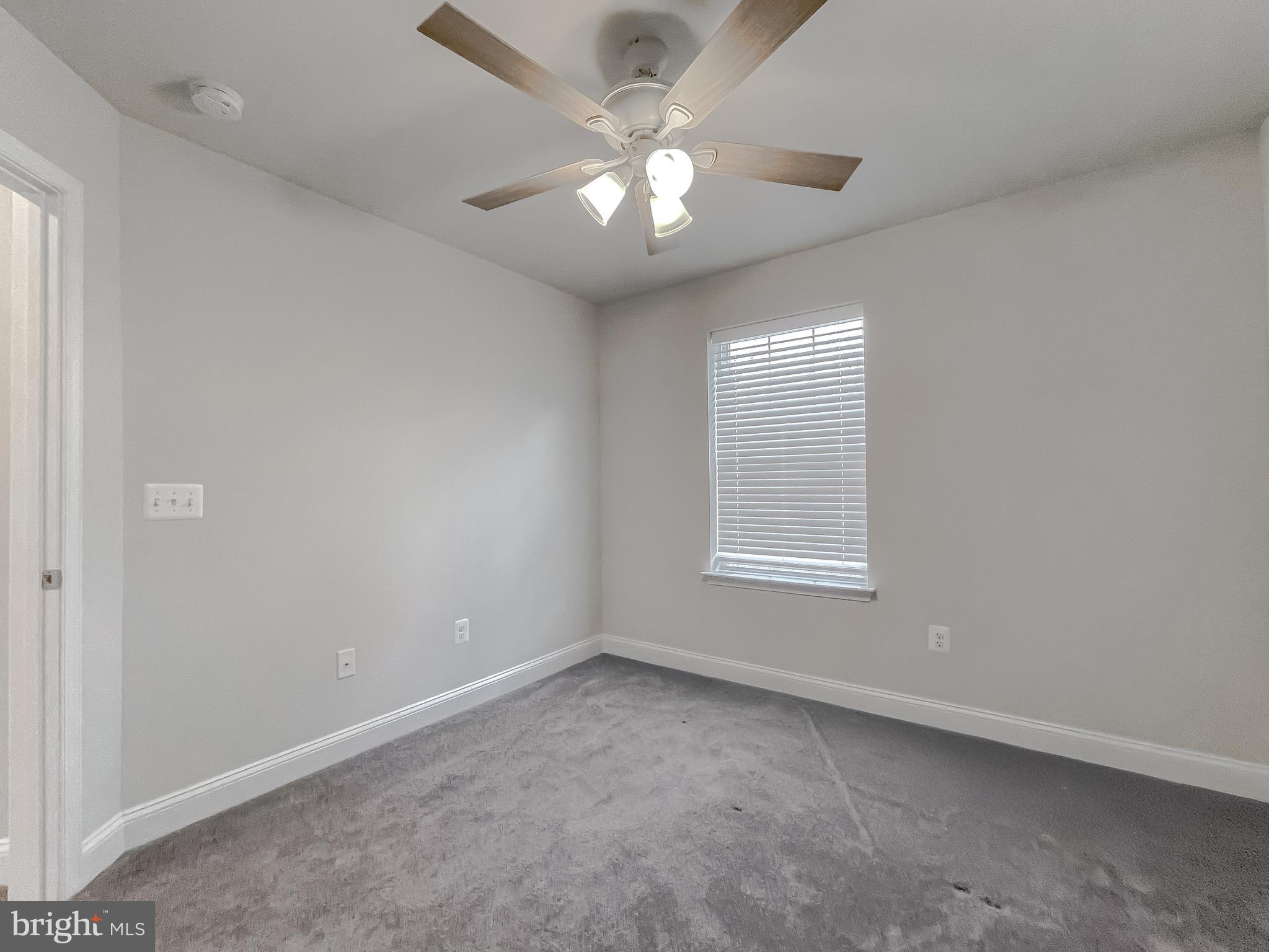 MYRTLE POINT - Residential Lease