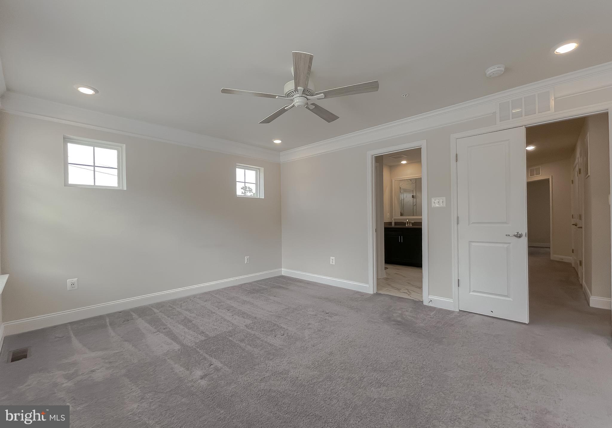 MYRTLE POINT - Residential Lease