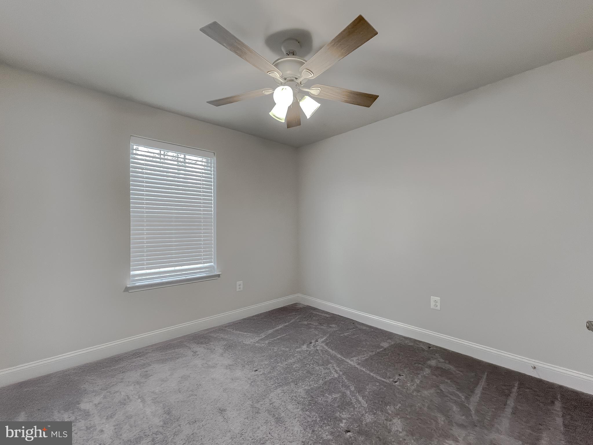 MYRTLE POINT - Residential Lease