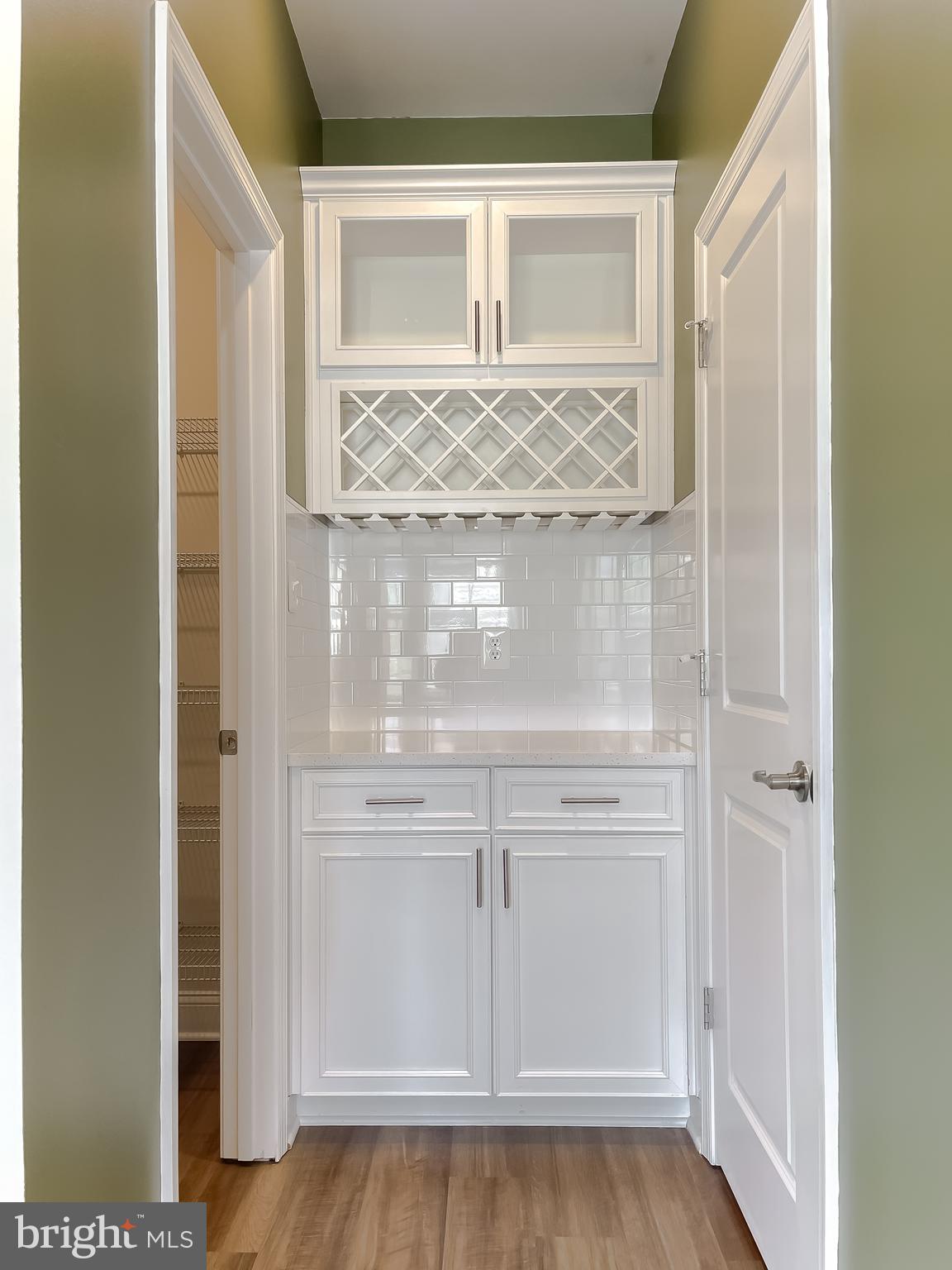 MYRTLE POINT - Residential Lease