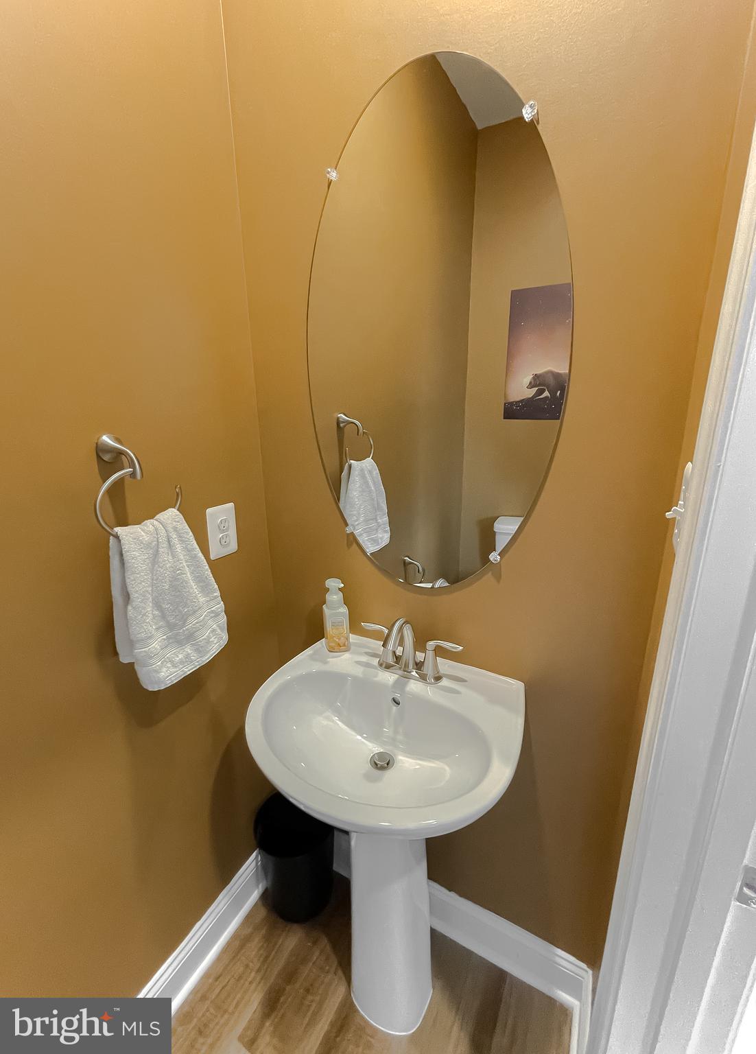 MYRTLE POINT - Residential Lease