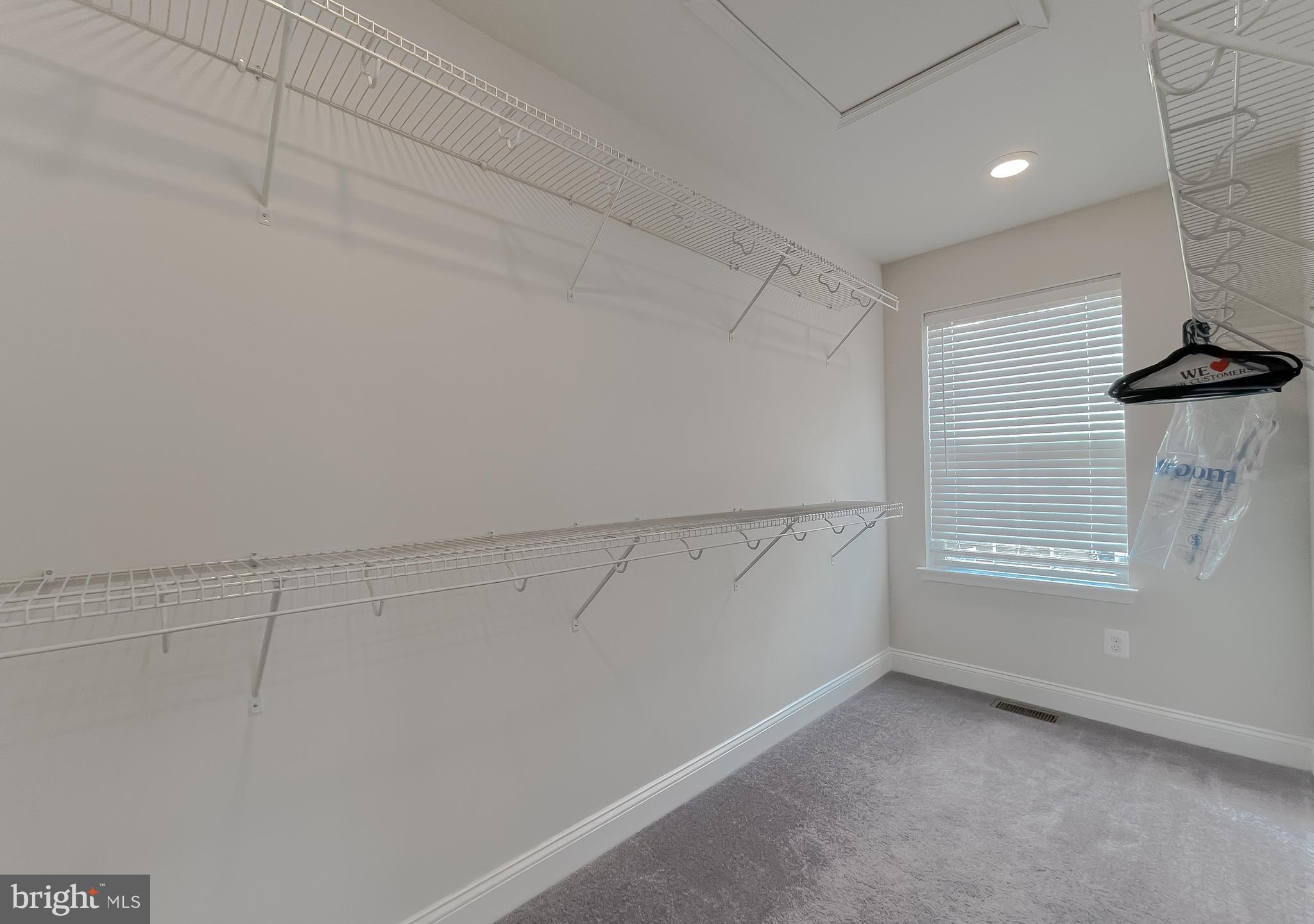 MYRTLE POINT - Residential Lease