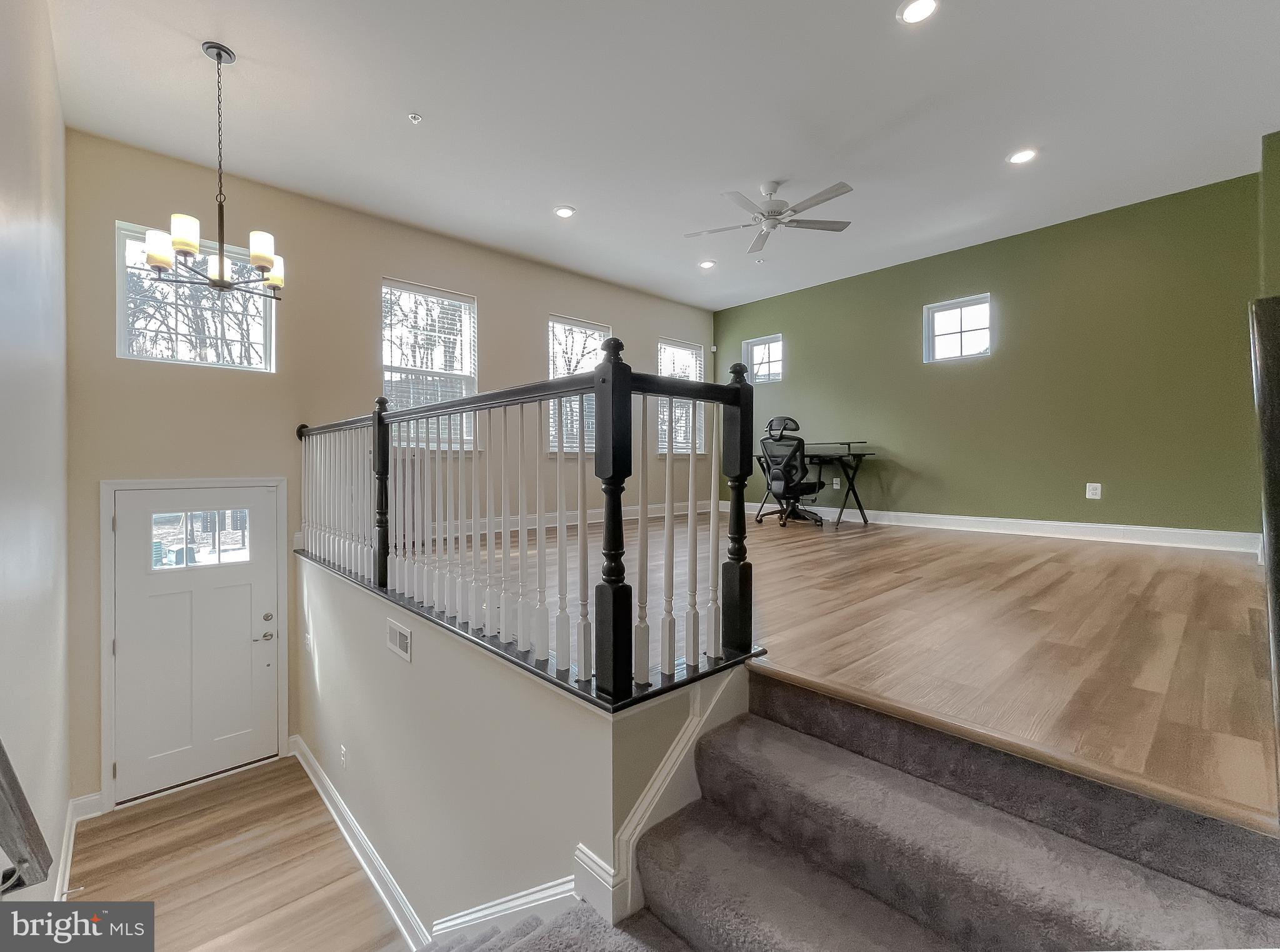 MYRTLE POINT - Residential Lease