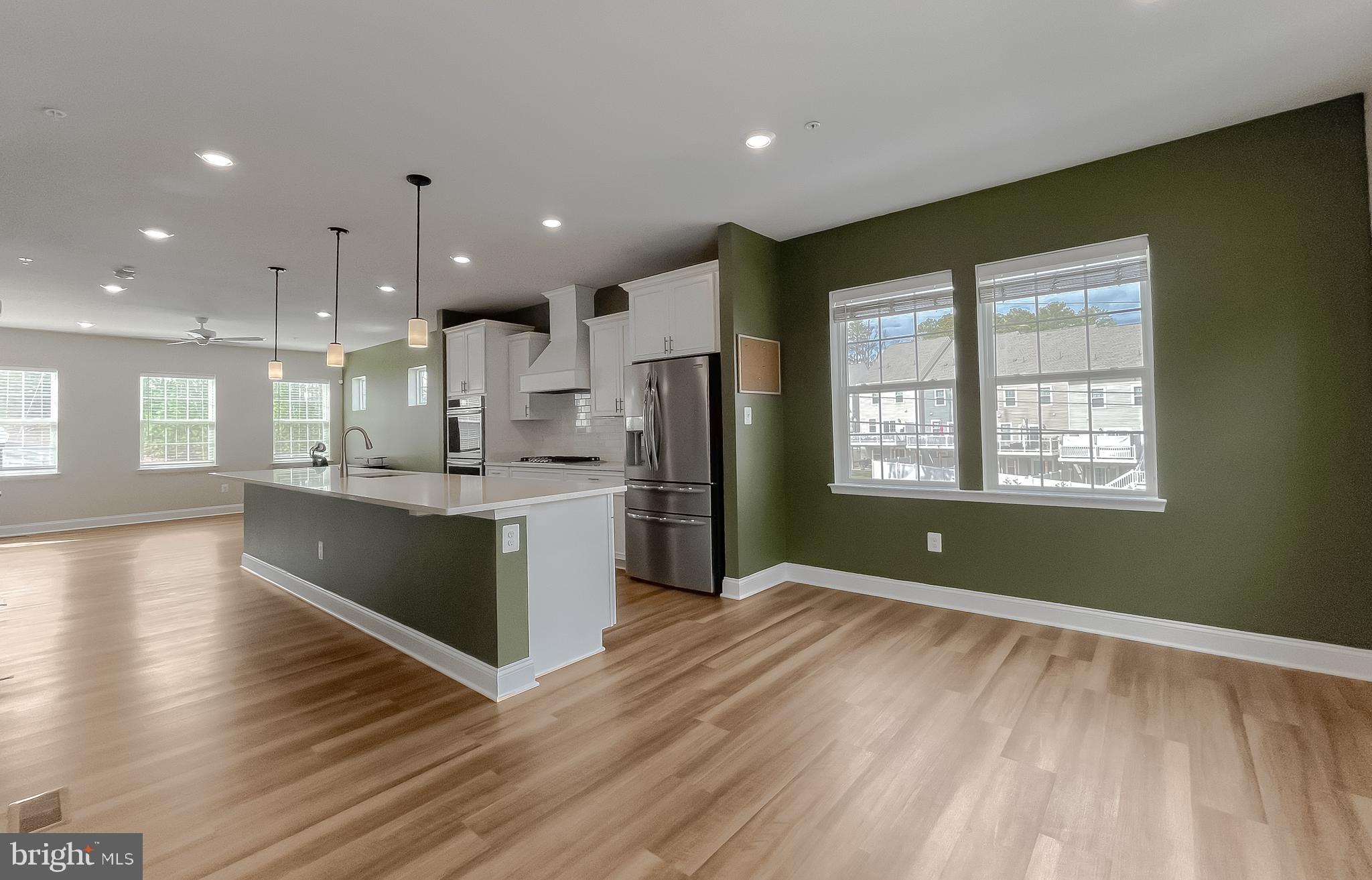 MYRTLE POINT - Residential Lease