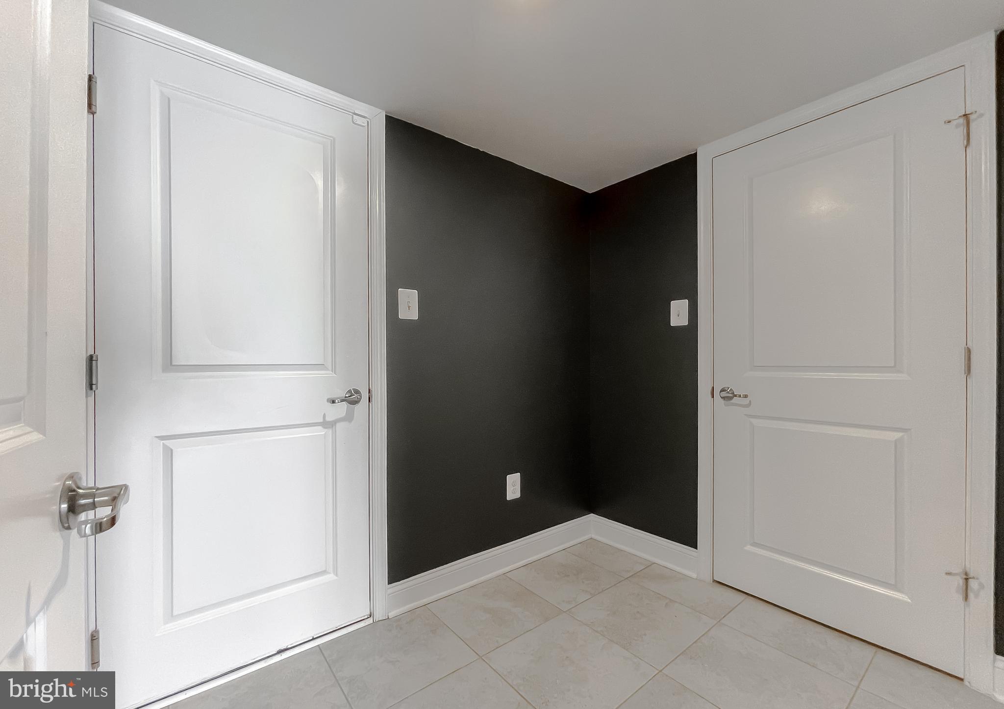 MYRTLE POINT - Residential Lease