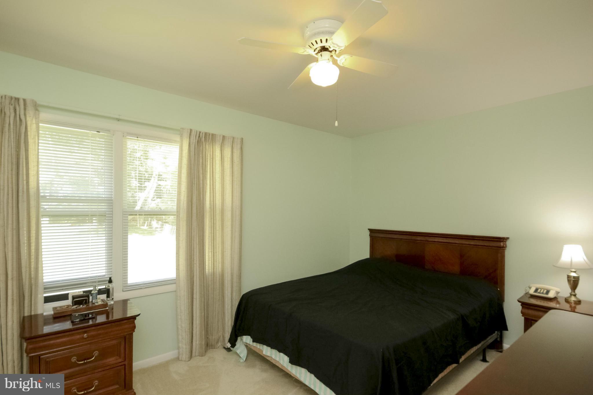 WARR LAKES - Residential