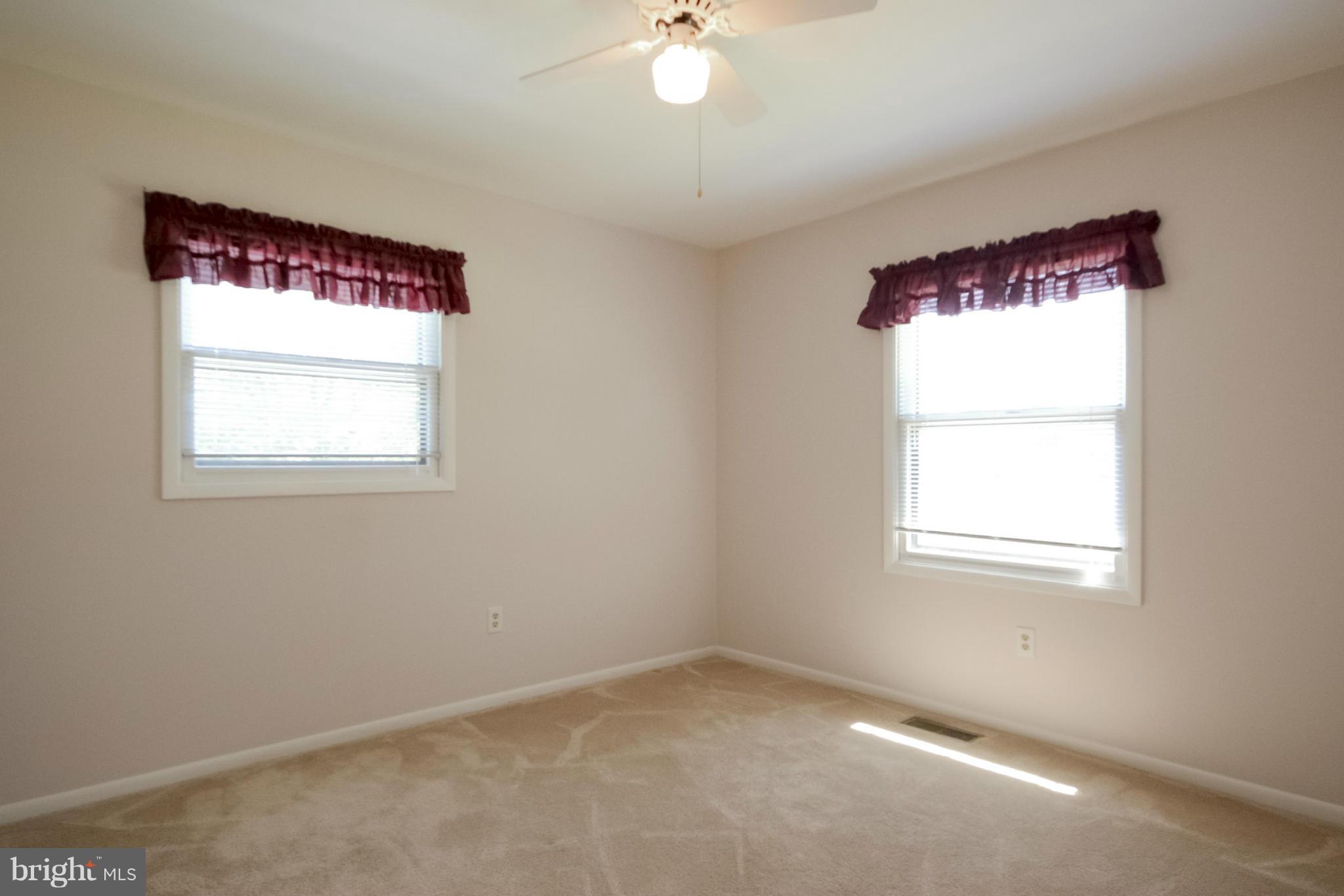 WARR LAKES - Residential