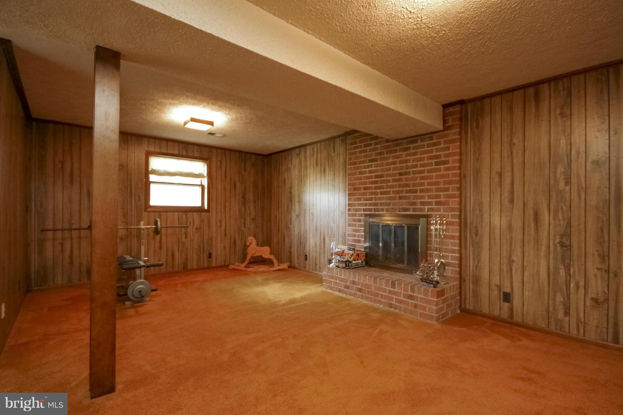 WARR LAKES - Residential