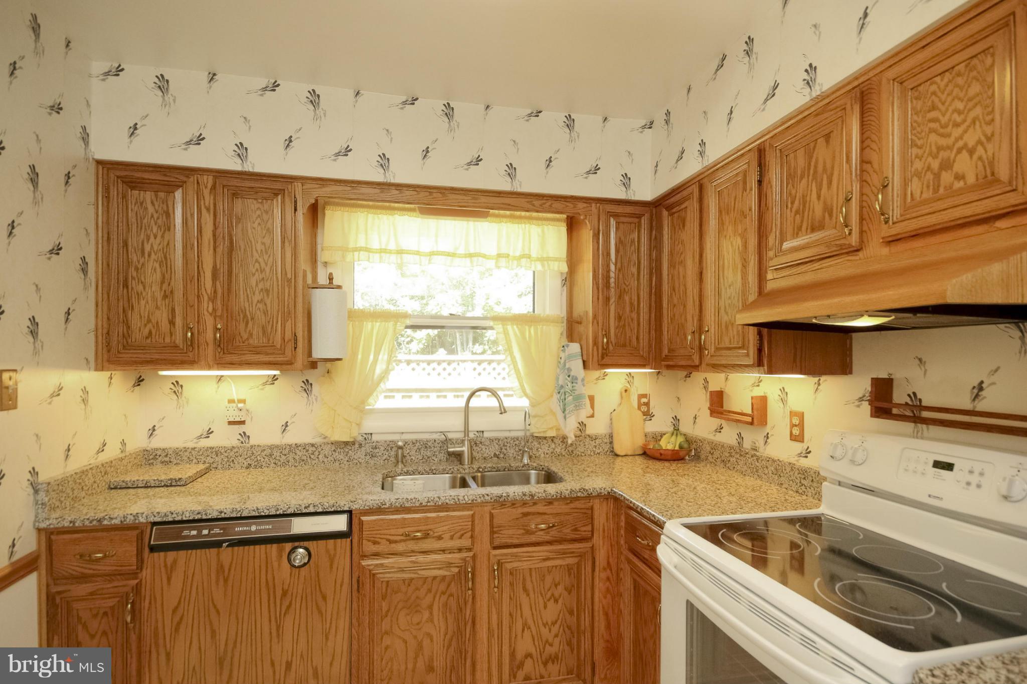 WARR LAKES - Residential