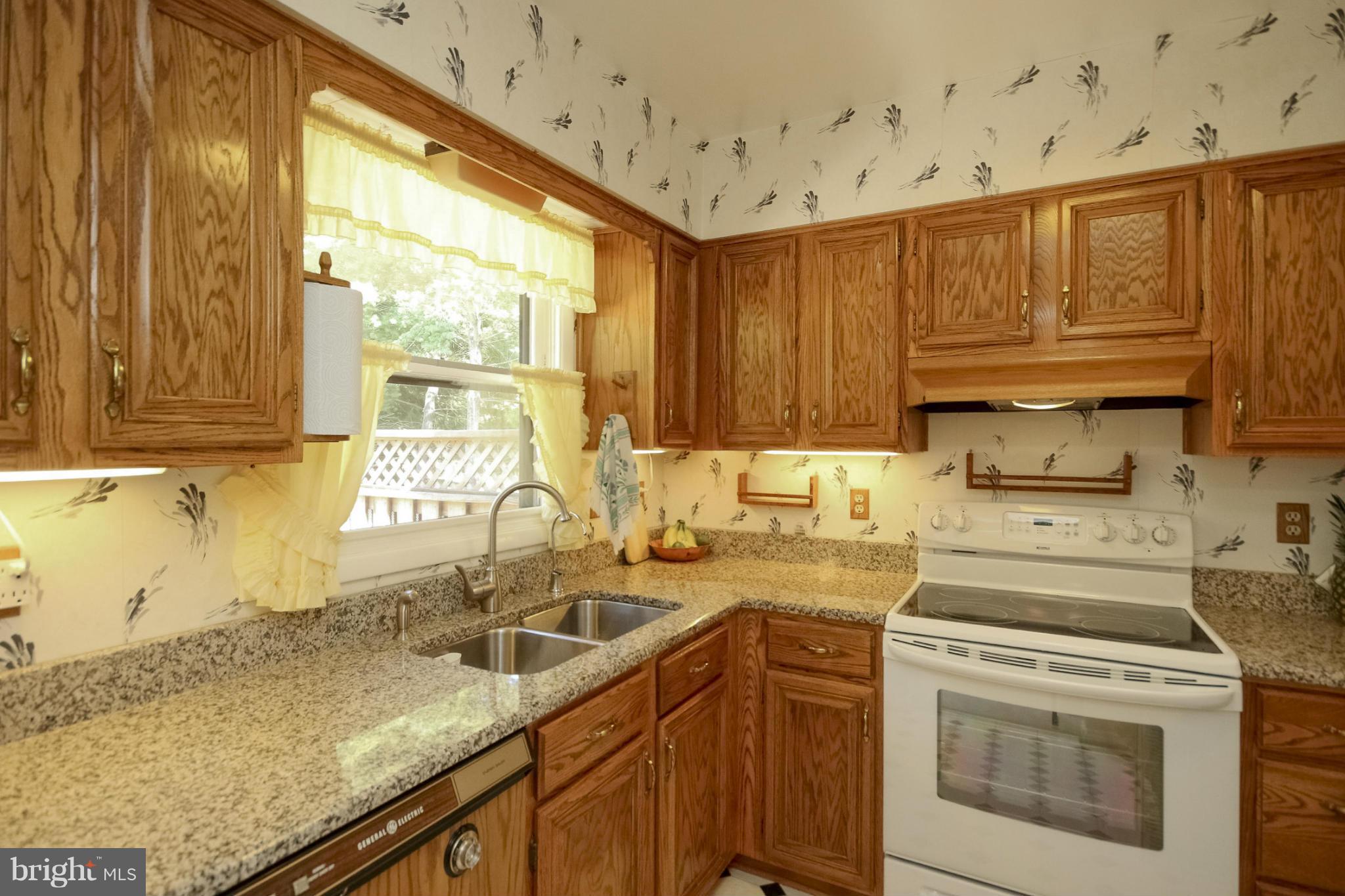 WARR LAKES - Residential
