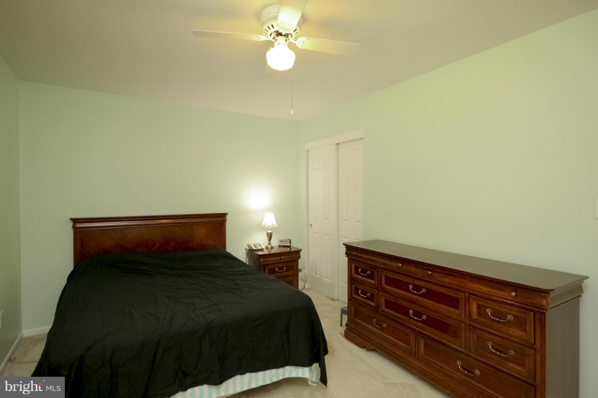 WARR LAKES - Residential