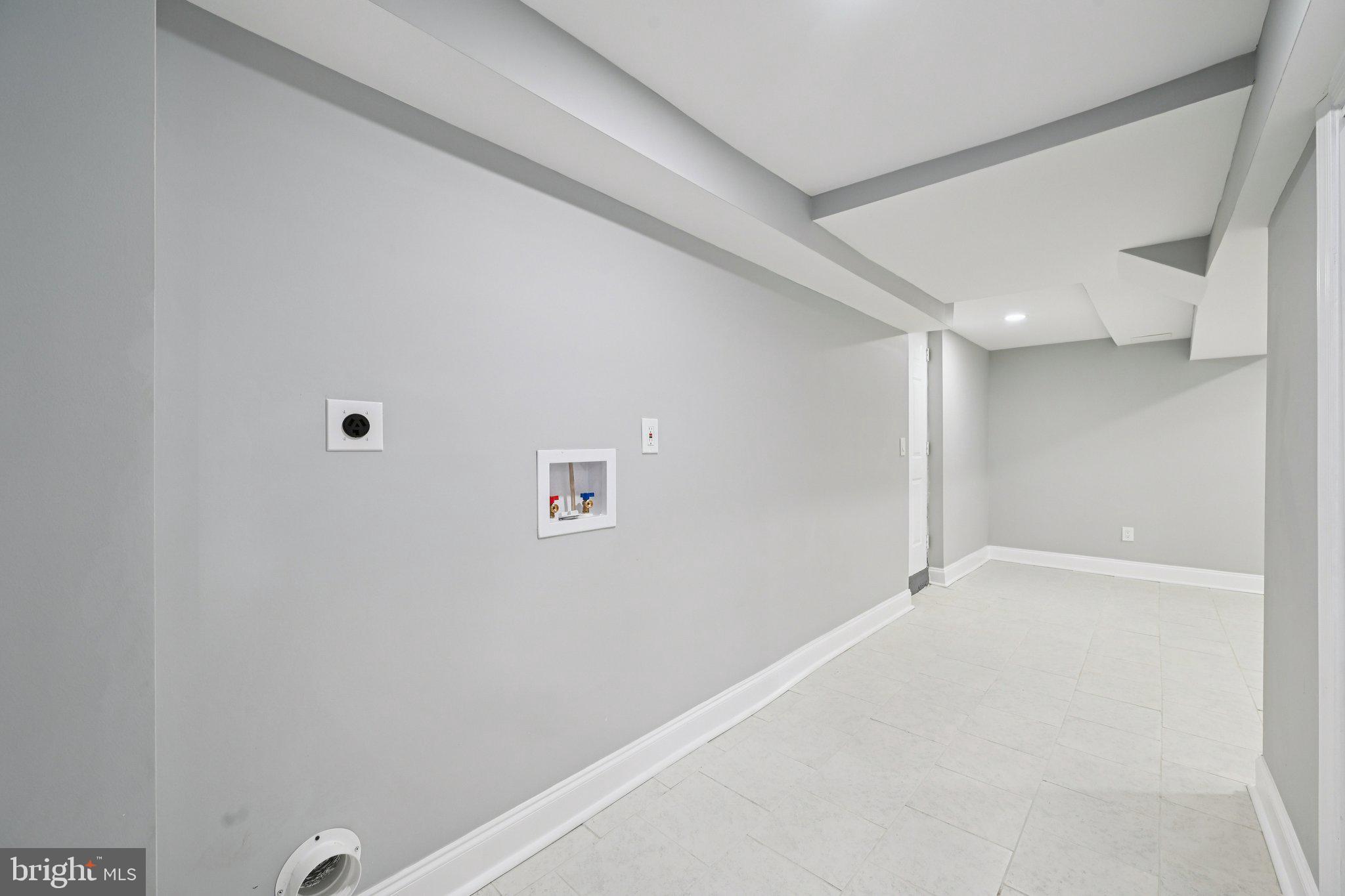 LAURAVILLE HISTORIC DISTRICT - Residential