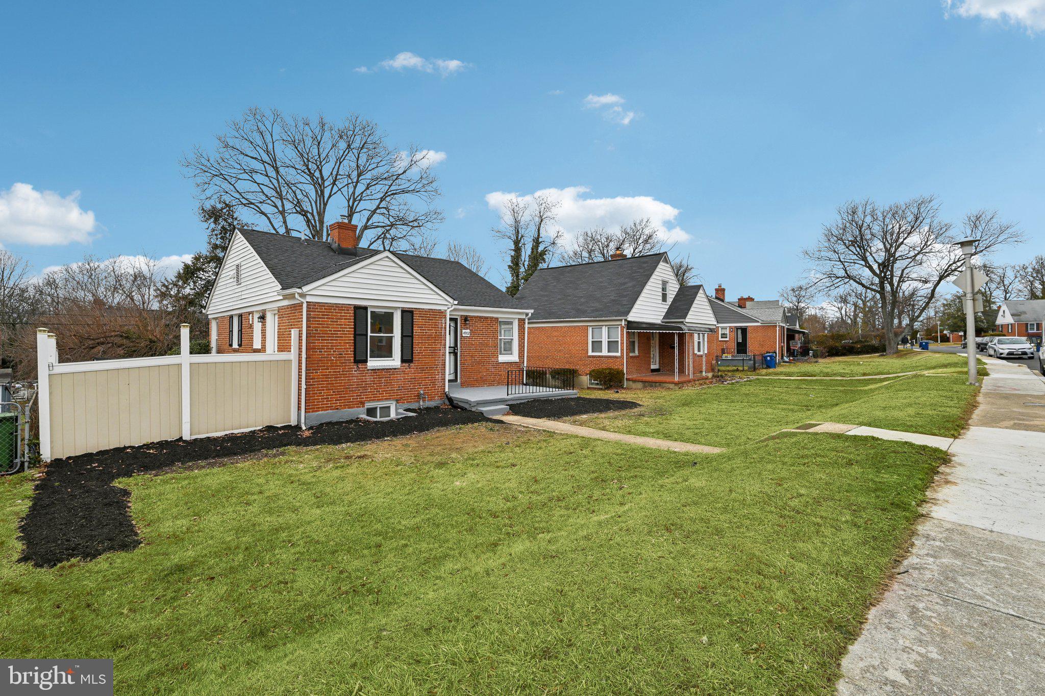 LAURAVILLE HISTORIC DISTRICT - Residential