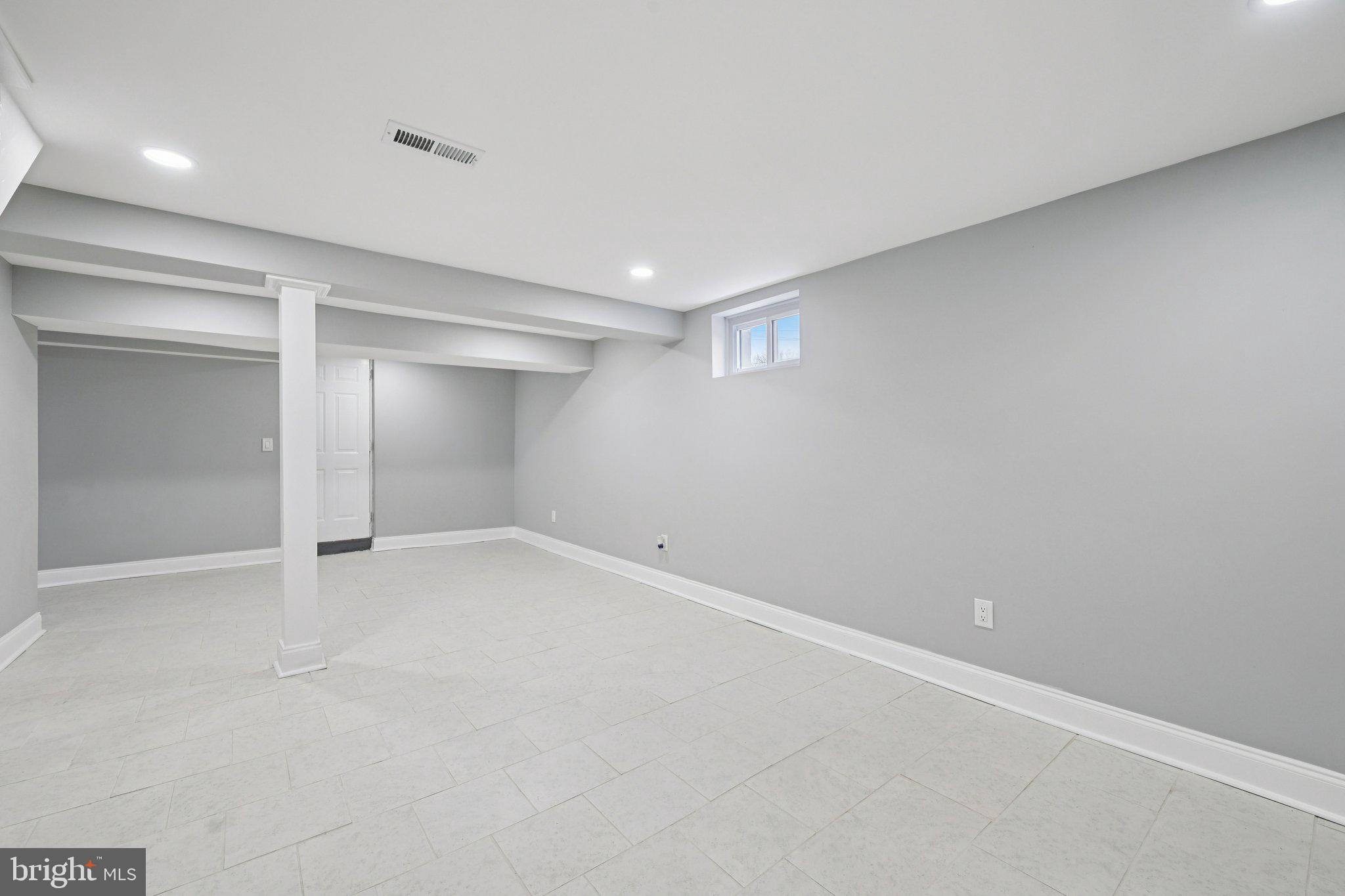 LAURAVILLE HISTORIC DISTRICT - Residential