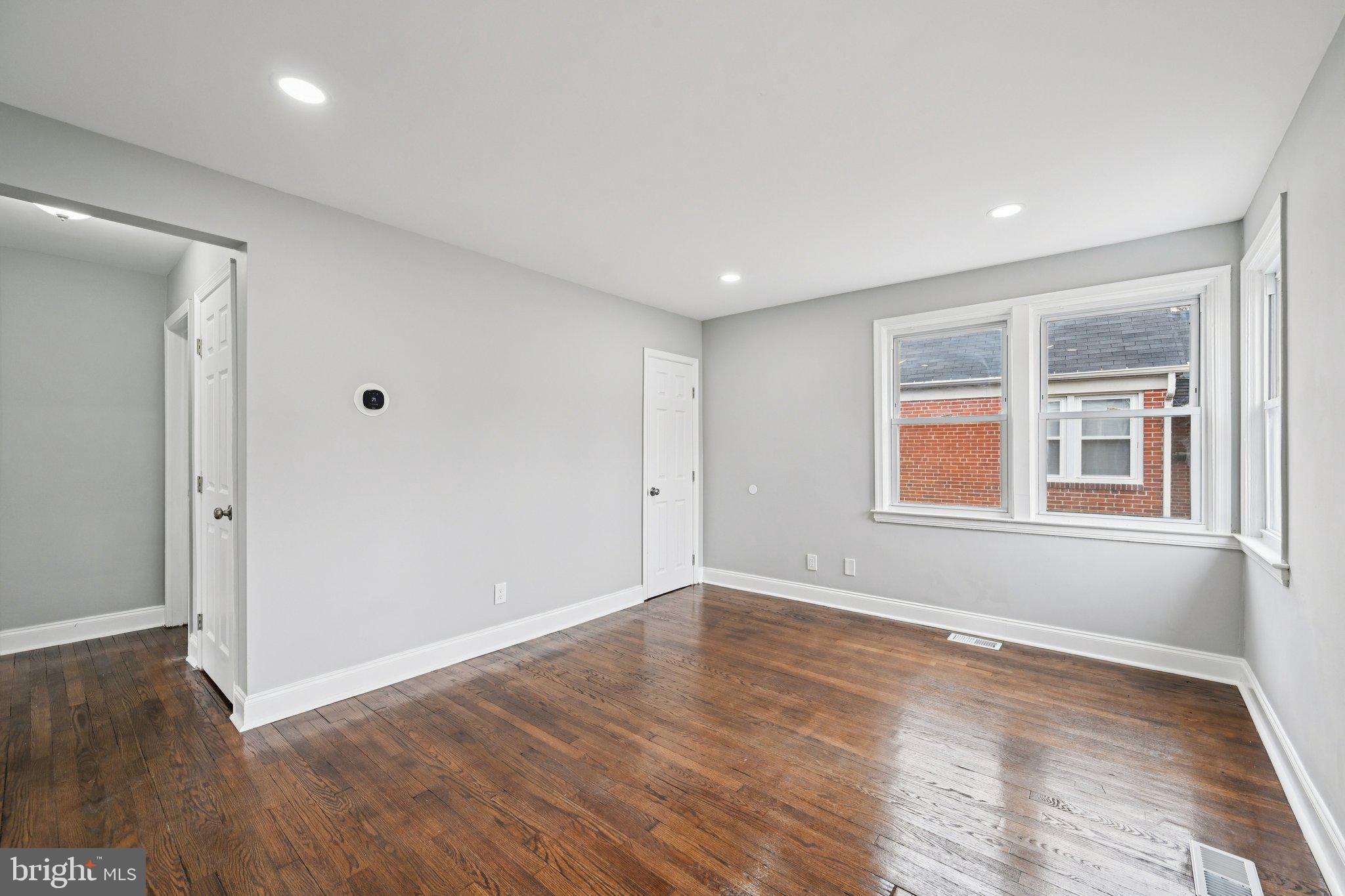 LAURAVILLE HISTORIC DISTRICT - Residential