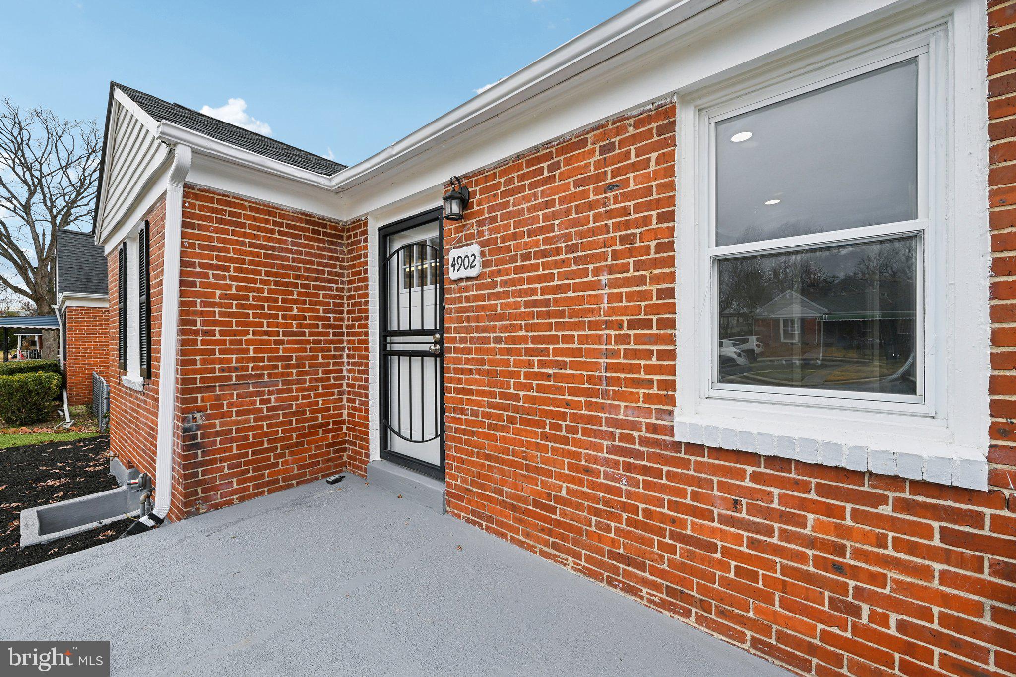 LAURAVILLE HISTORIC DISTRICT - Residential