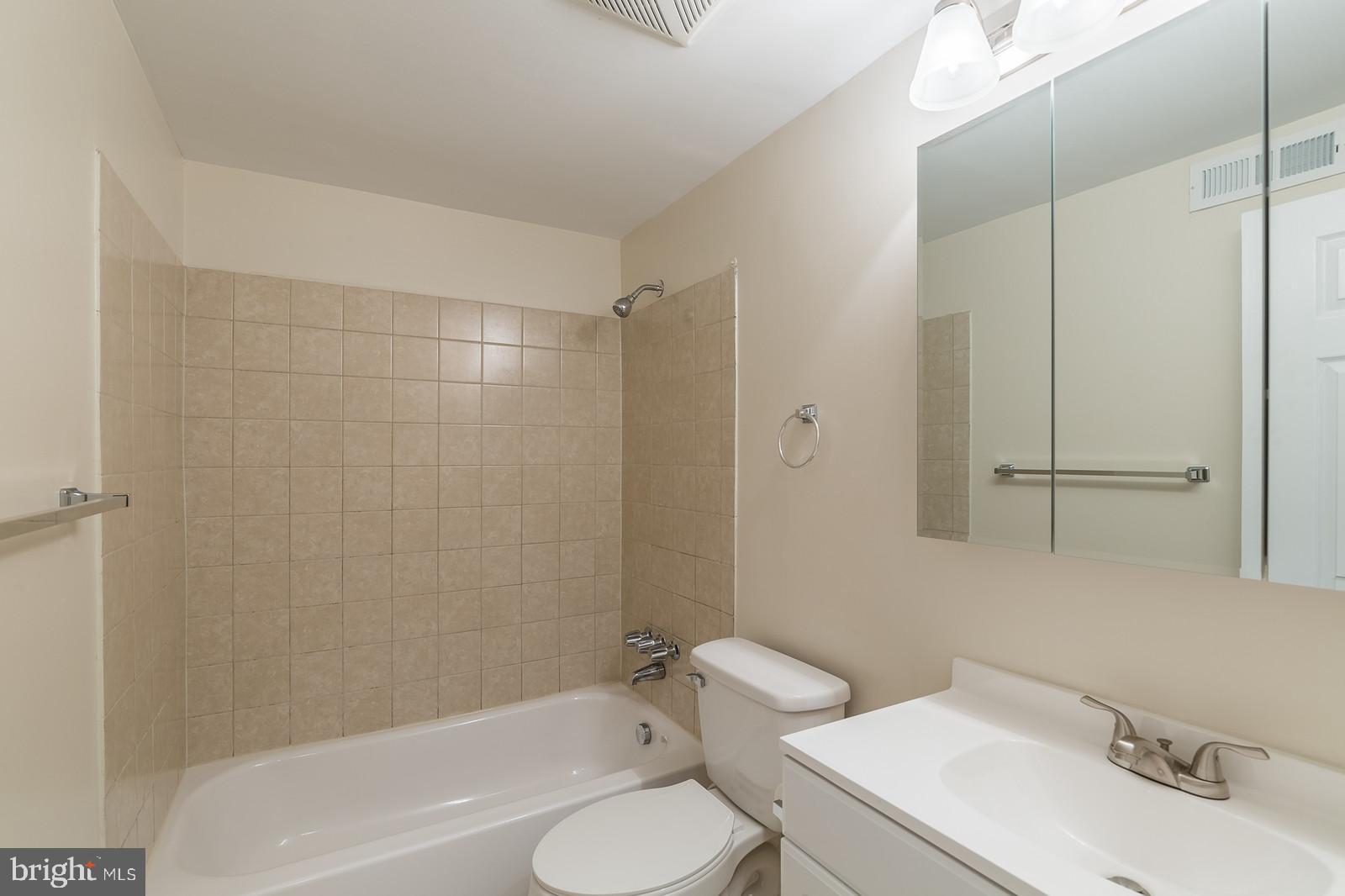 DALE CITY - Residential