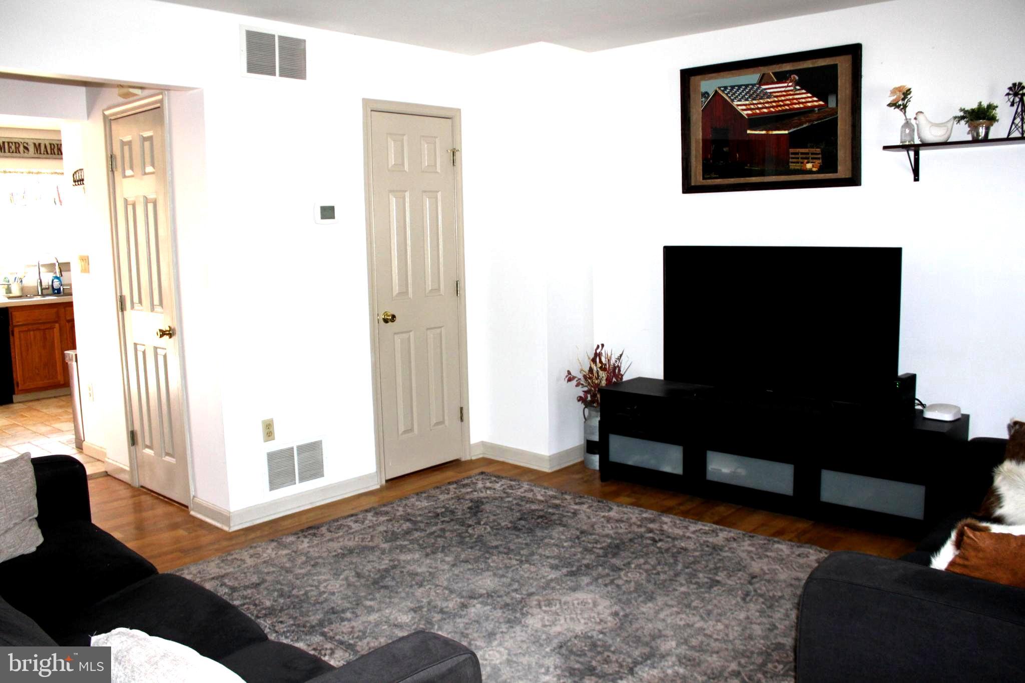 PETERSBURG COMMONS - Residential