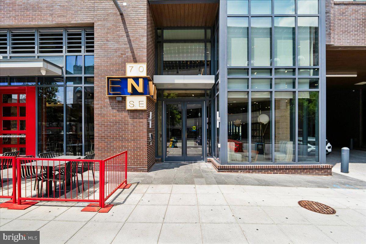 70 N STREET SE N603