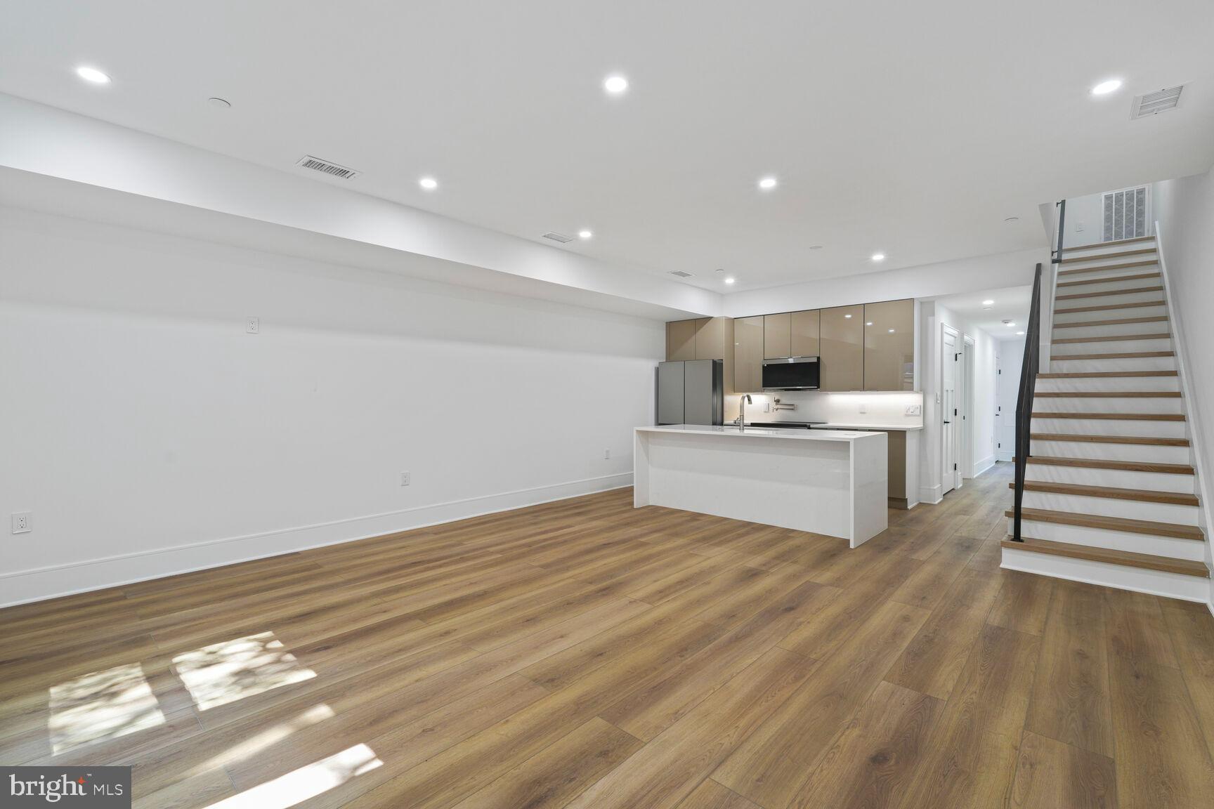 2524 41ST STREET NW UNIT 2