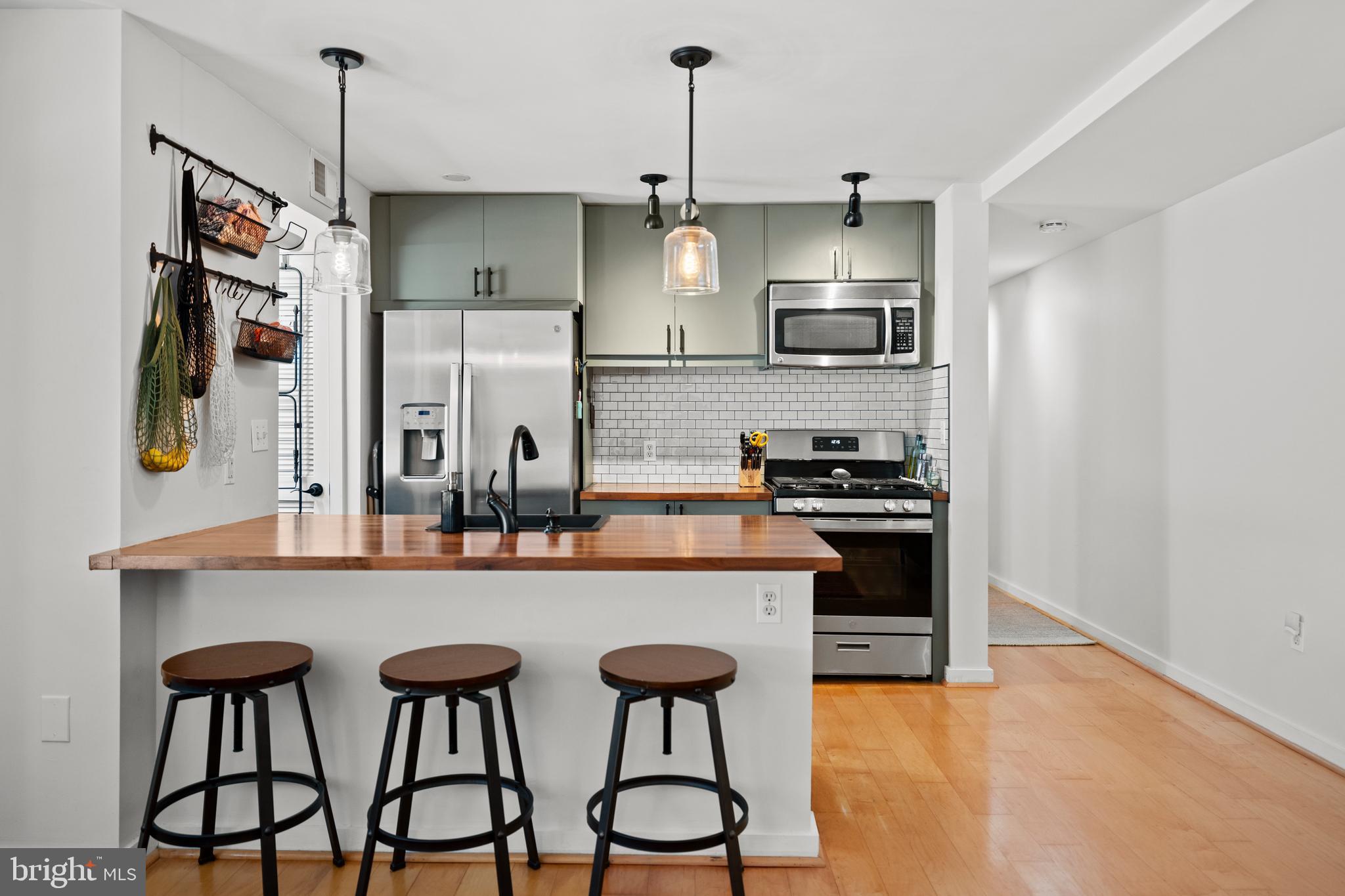 1439 CHAPIN STREET NW 103