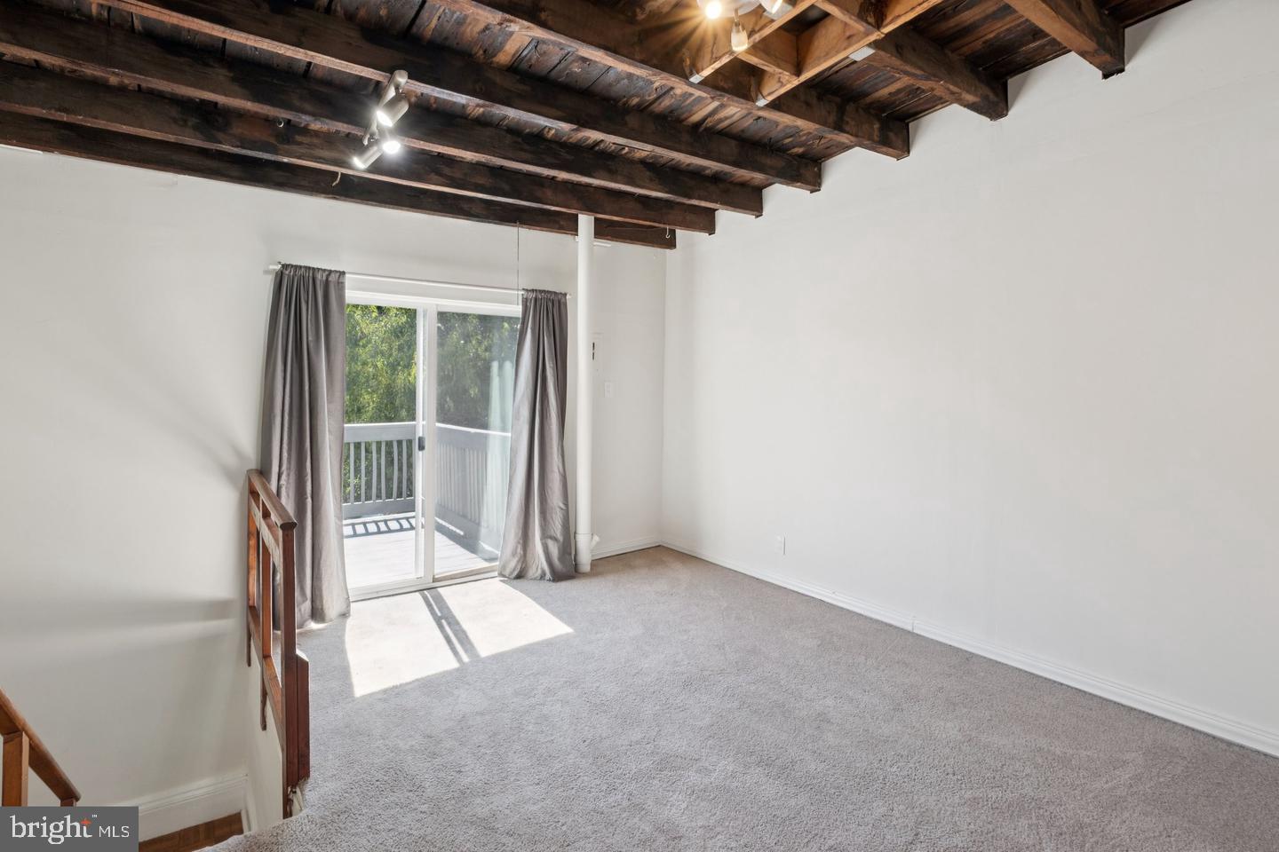 FAIRMOUNT - Residential