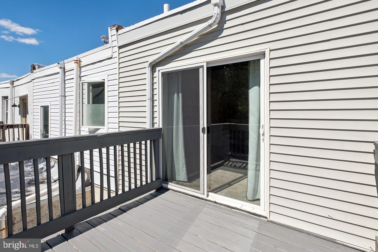 FAIRMOUNT - Residential