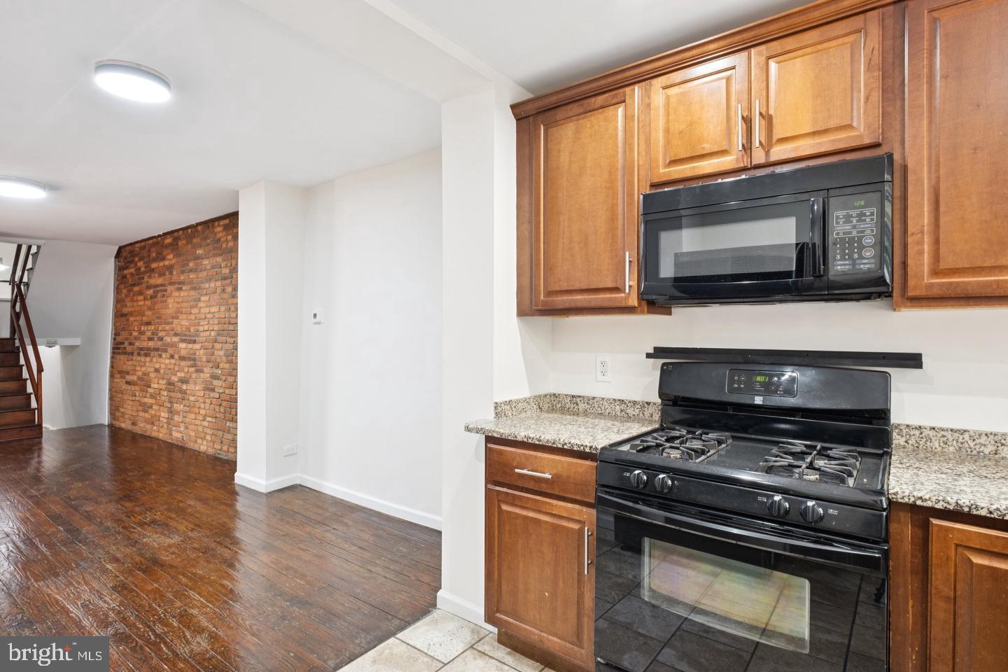 FAIRMOUNT - Residential