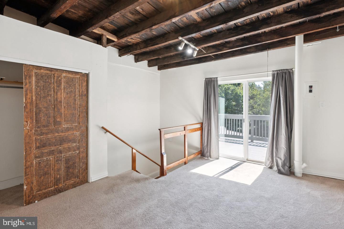 FAIRMOUNT - Residential