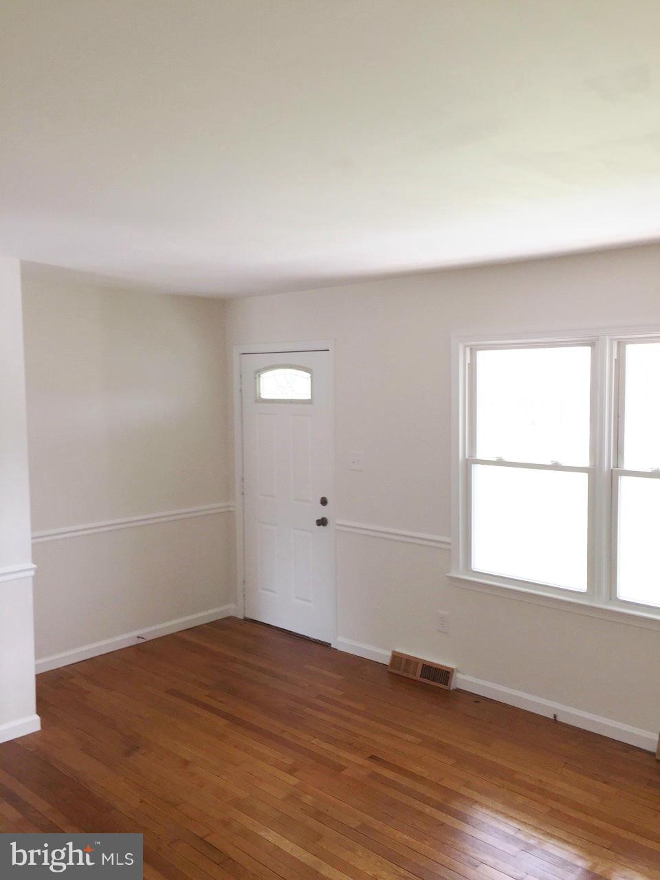 SANDY LEVEL EST SUB - Residential Lease