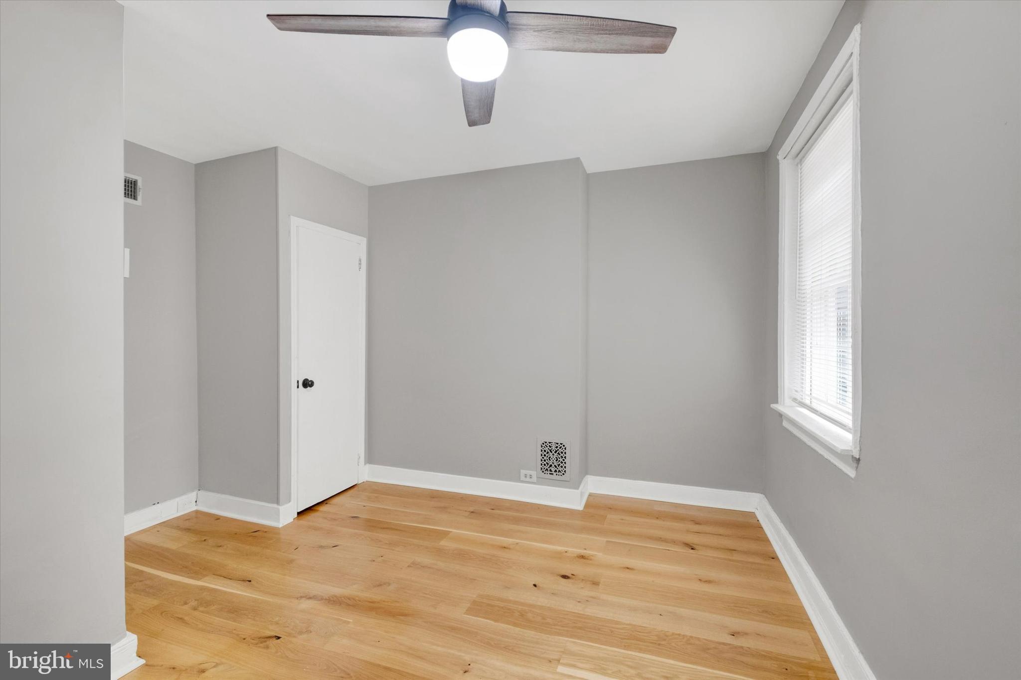 WASHINGTON SQ - Residential Lease