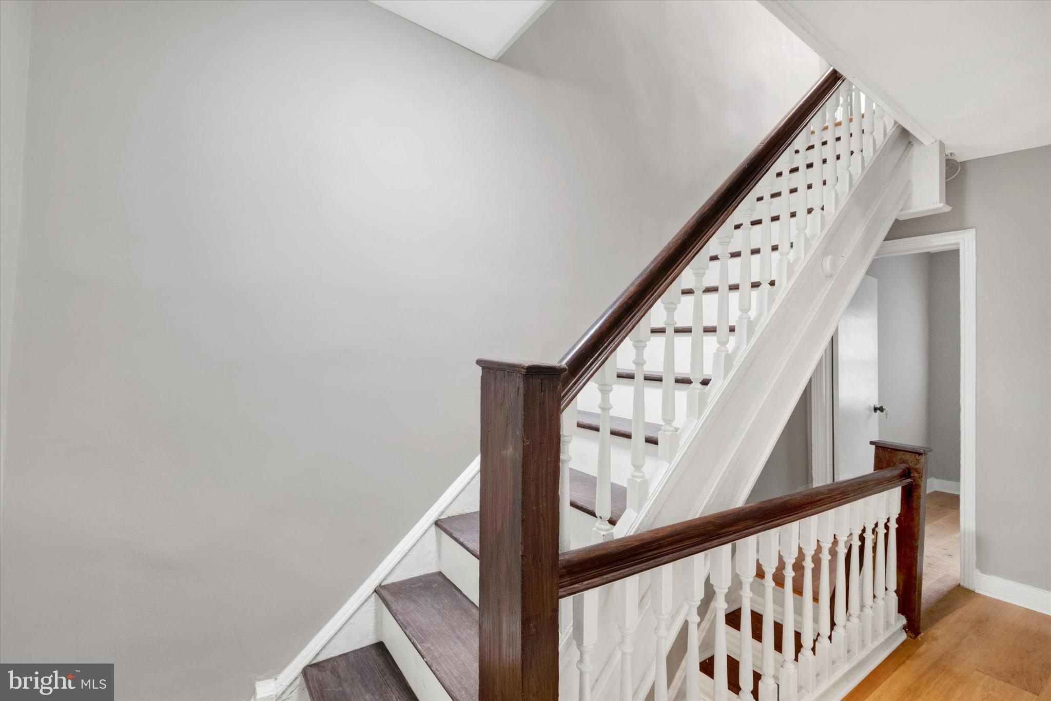 WASHINGTON SQ - Residential Lease