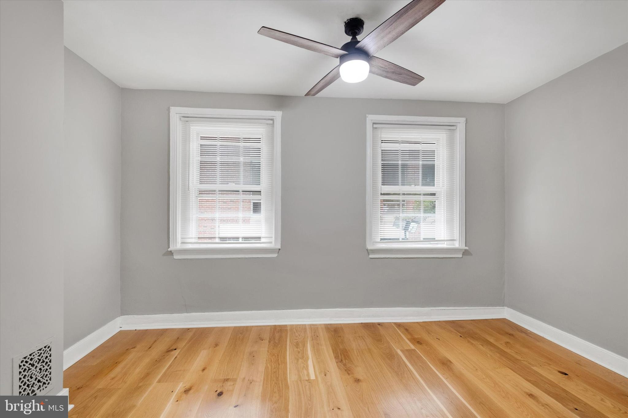 WASHINGTON SQ - Residential Lease